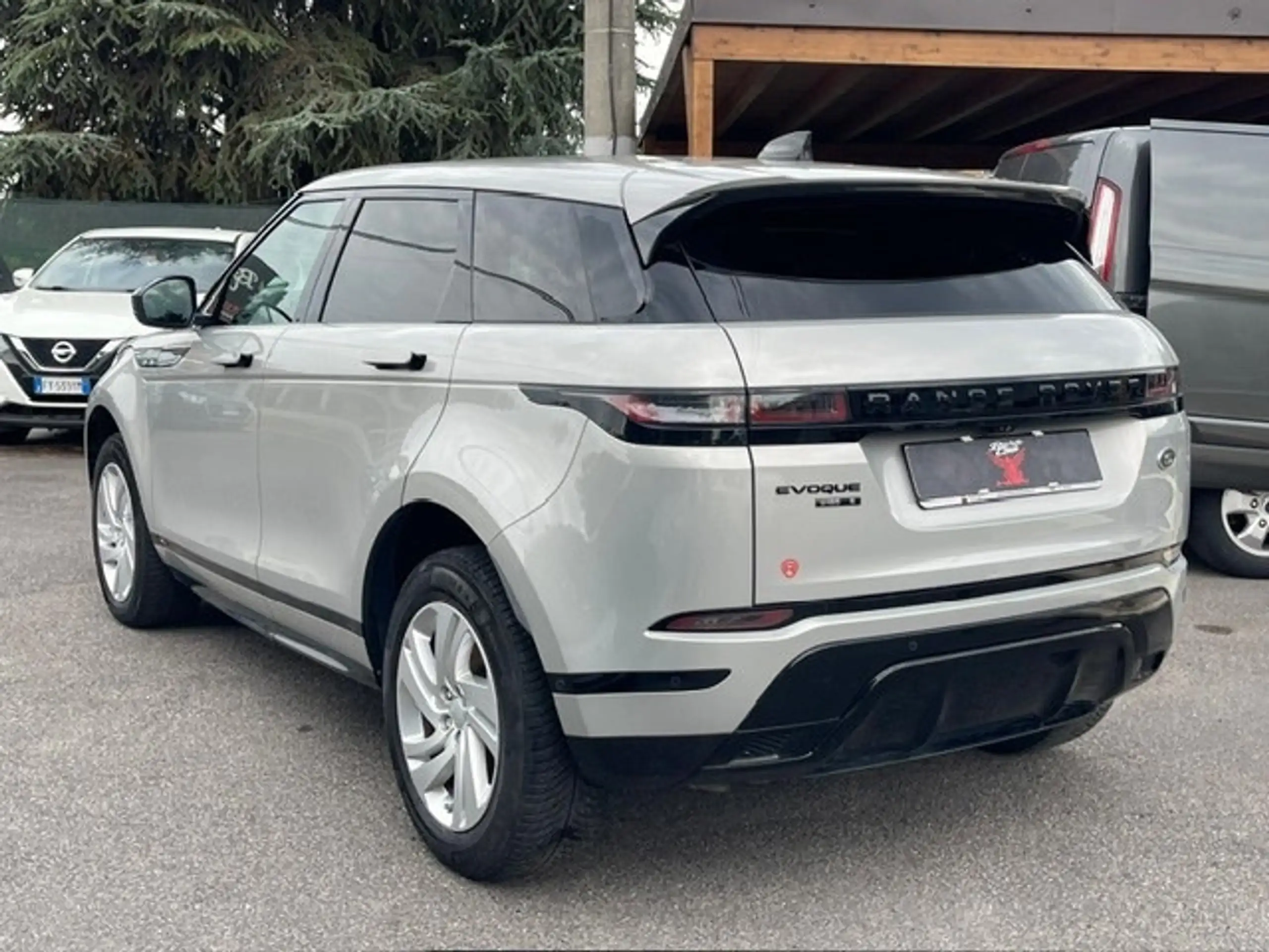 Land Rover - Range Rover Evoque