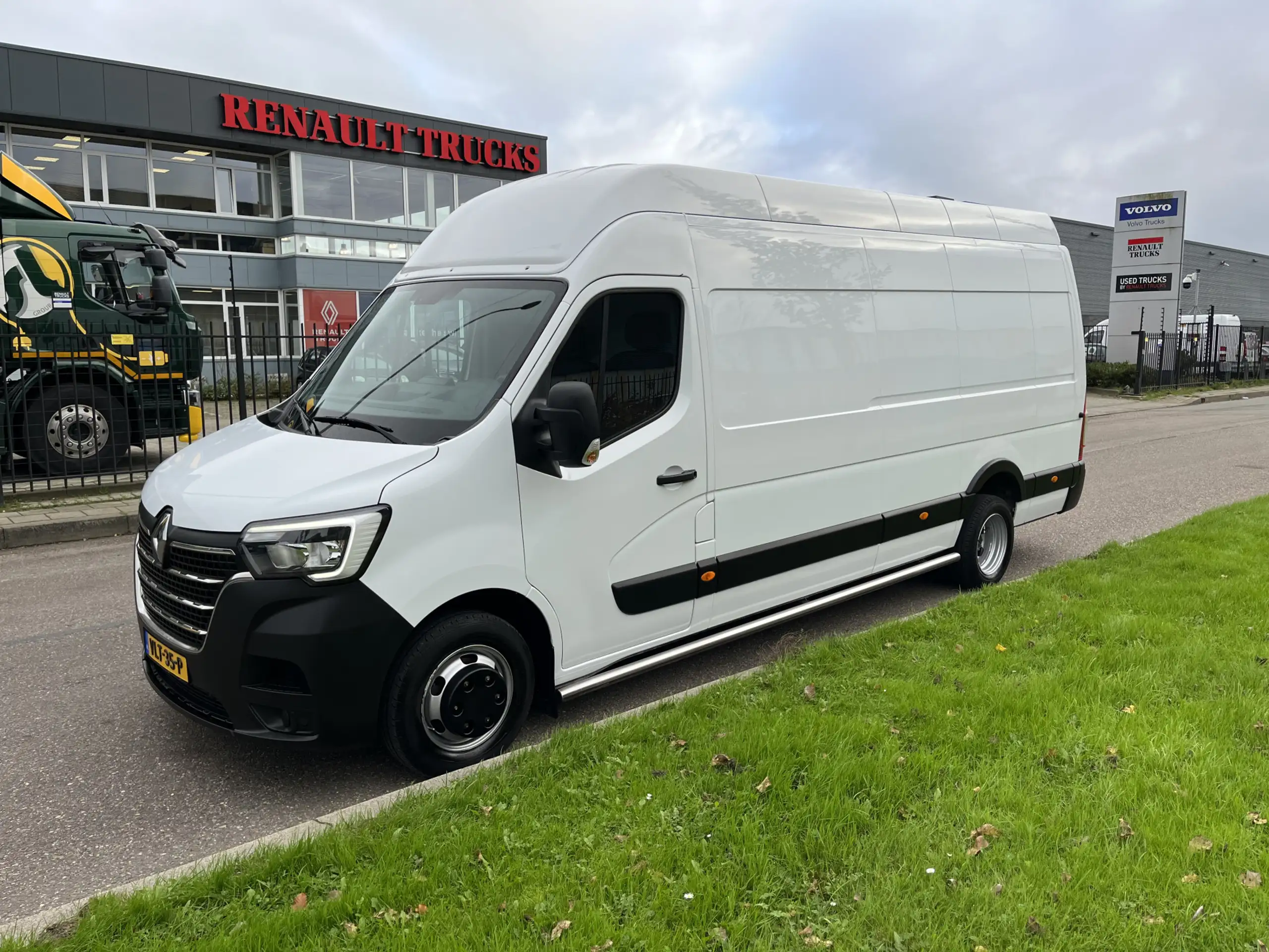 Renault - Master