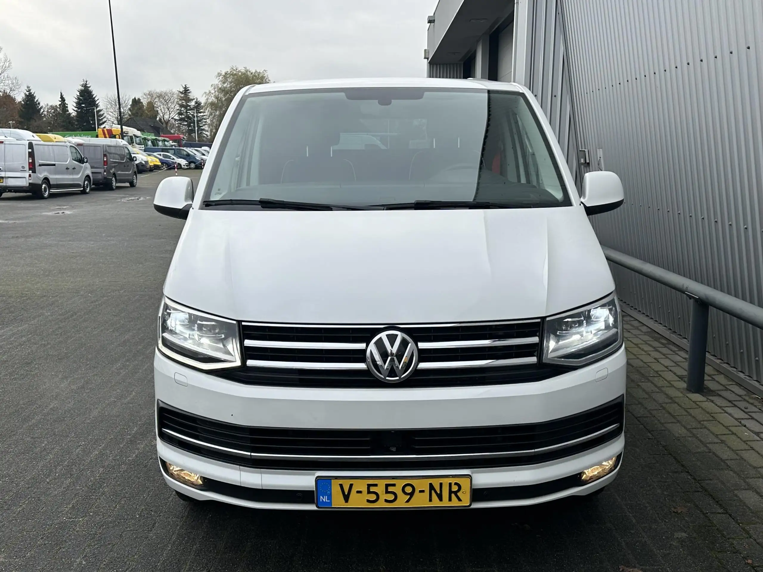 Volkswagen - T6 Transporter