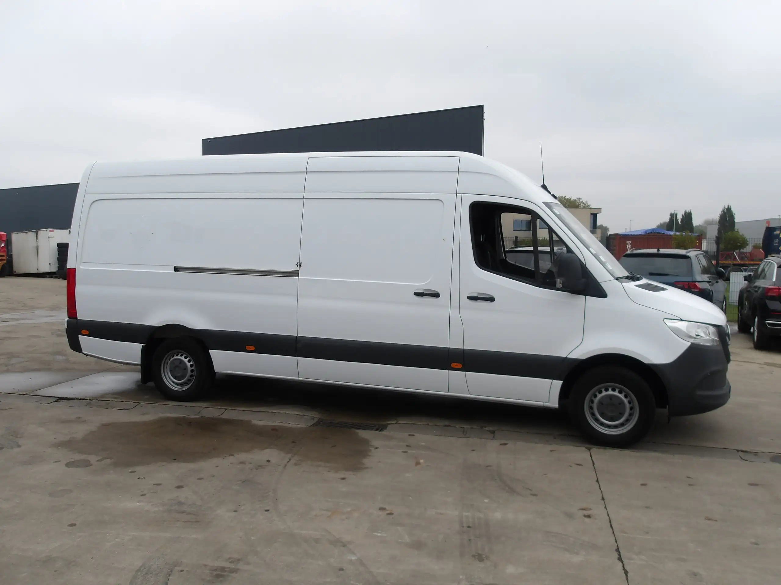 Mercedes-Benz - Sprinter