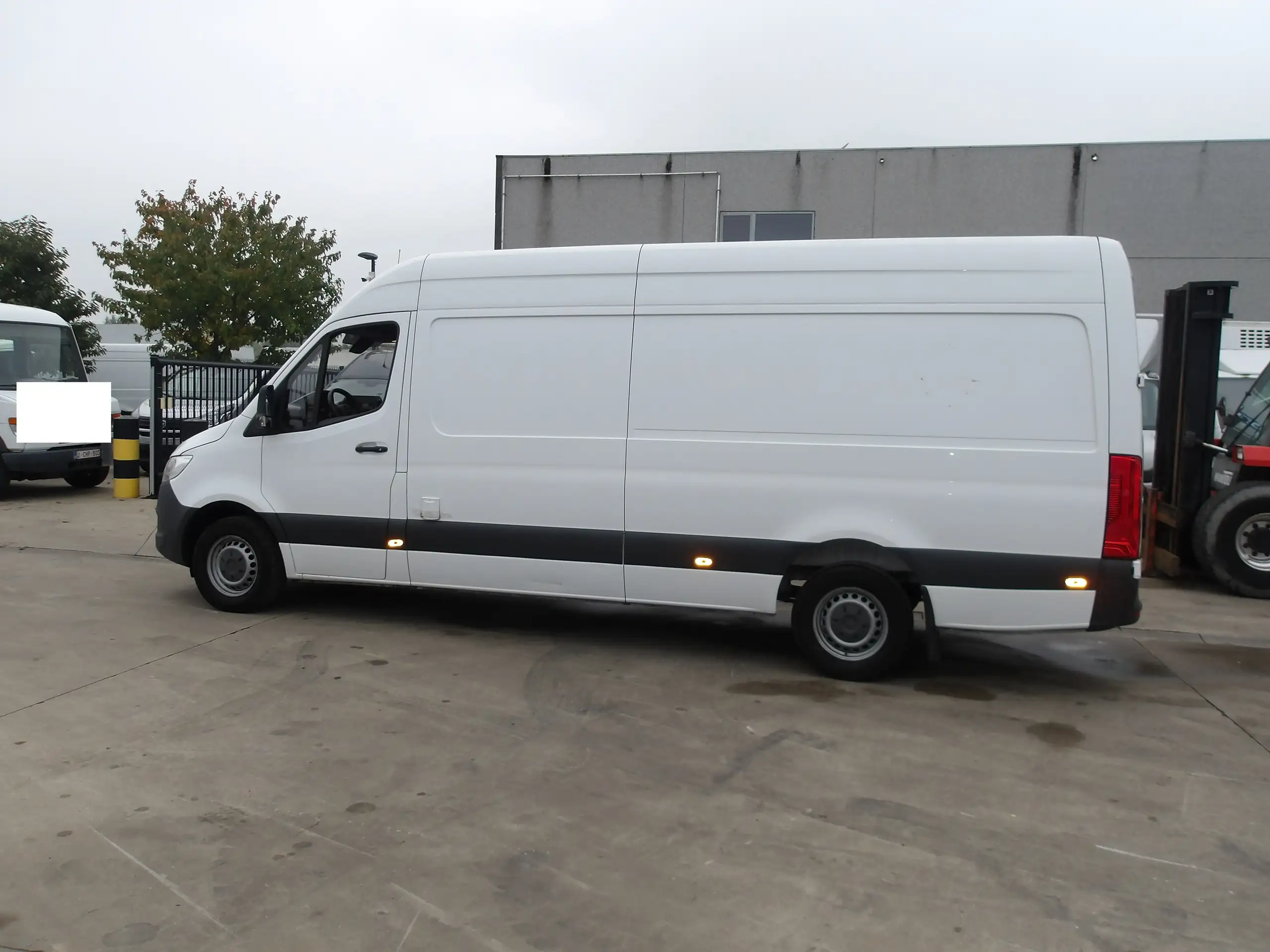 Mercedes-Benz - Sprinter