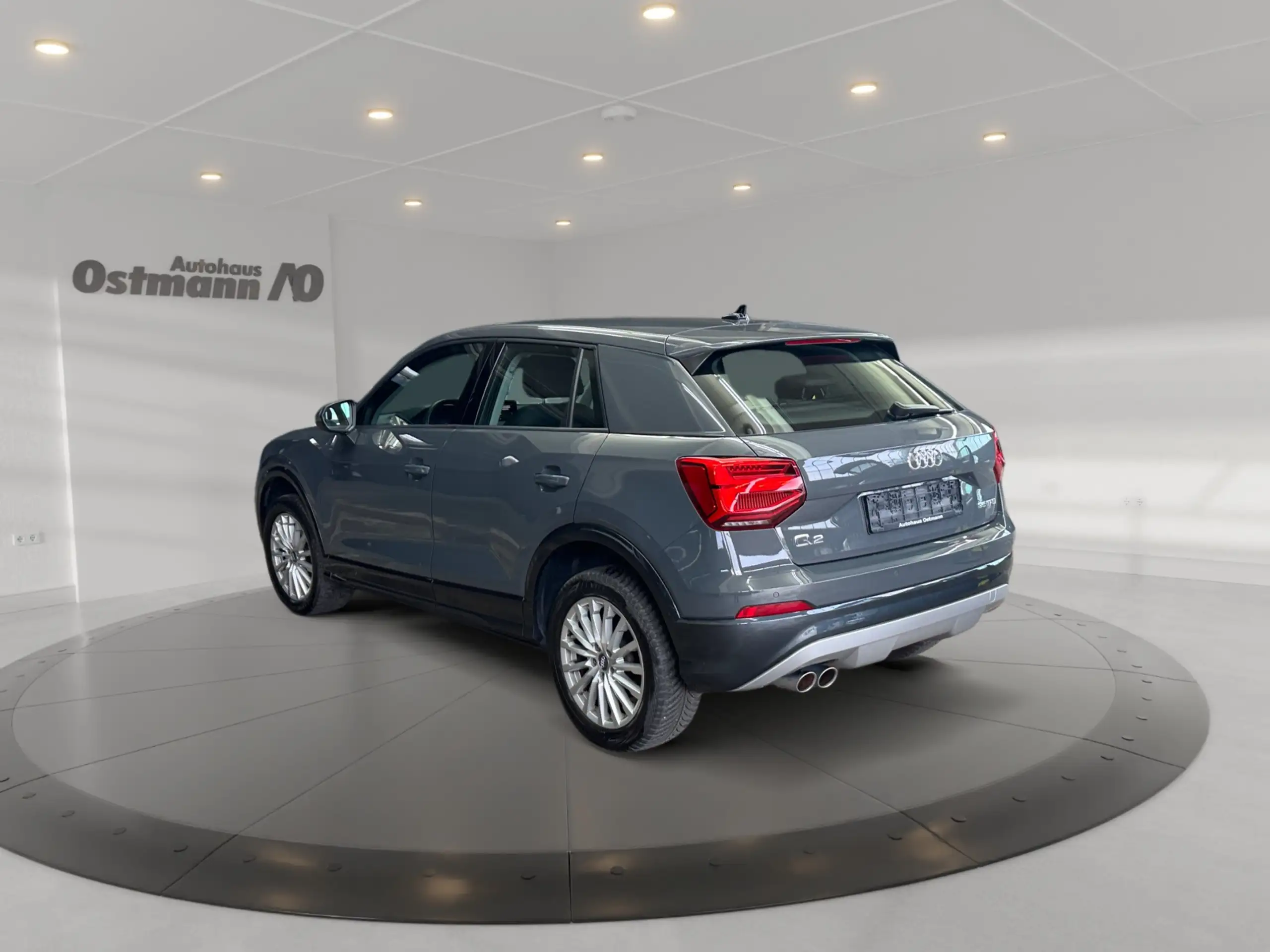 Audi - Q2