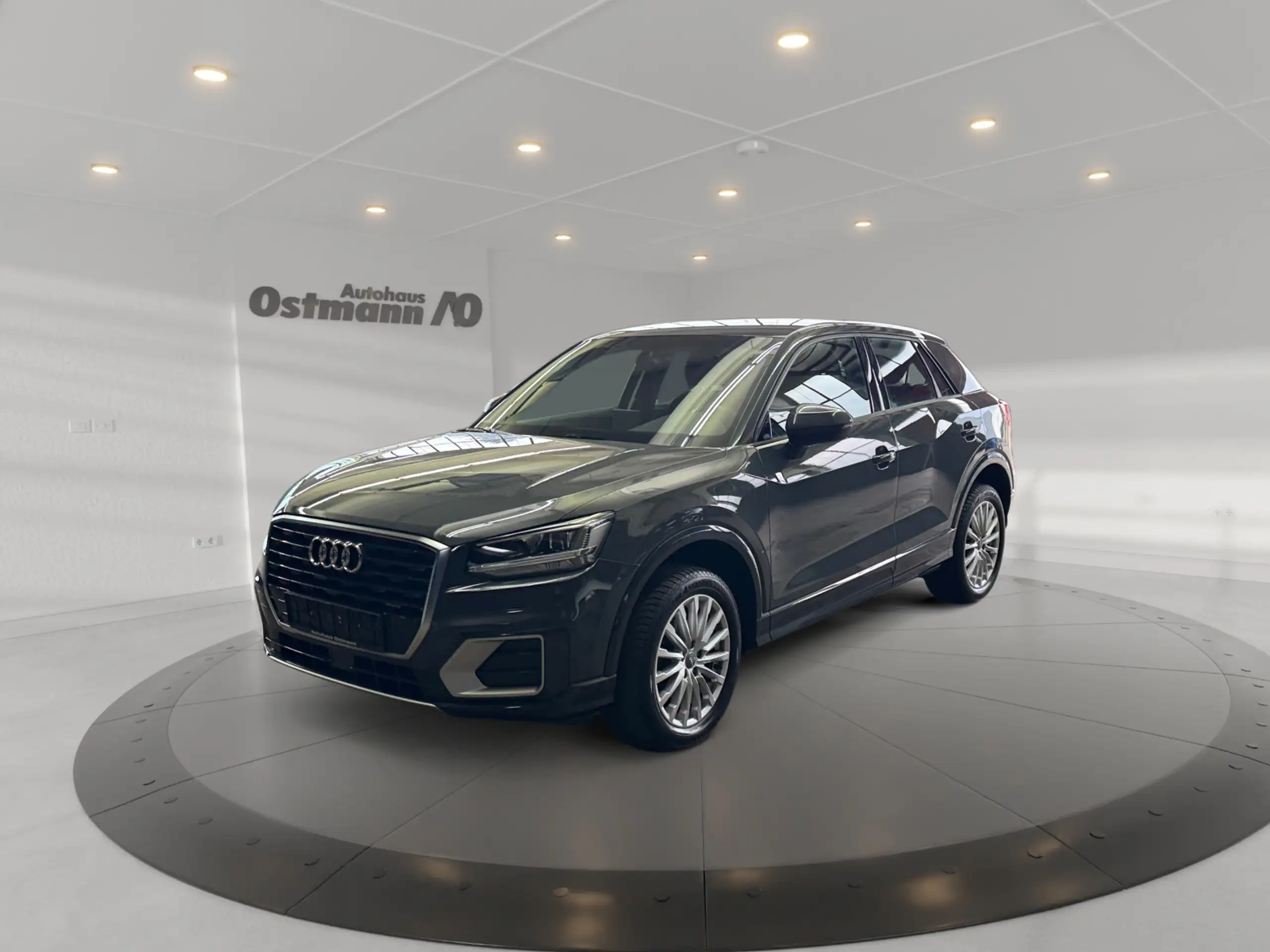 Audi - Q2