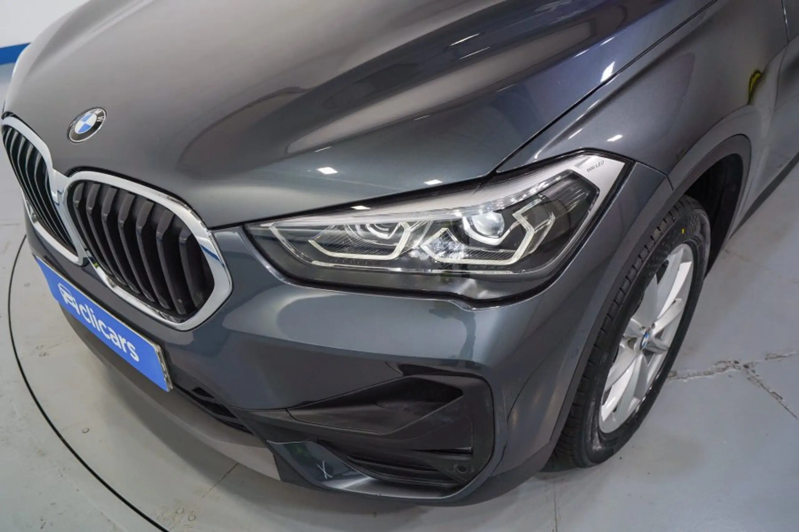 BMW - X1