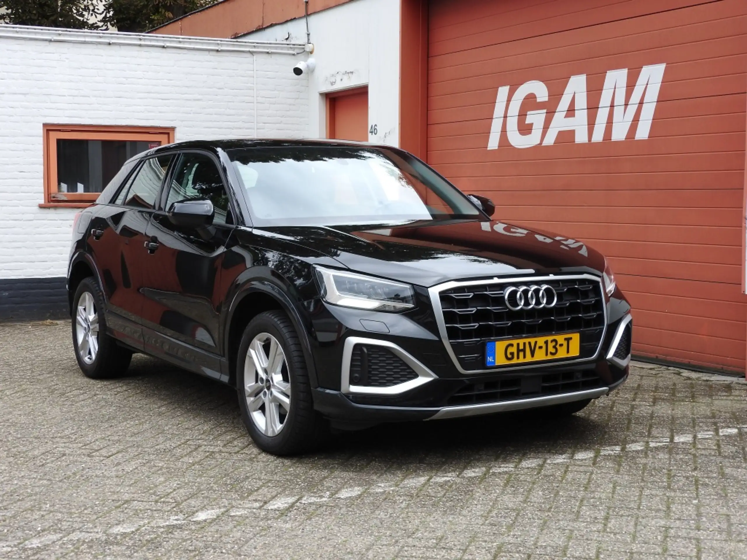 Audi - Q2