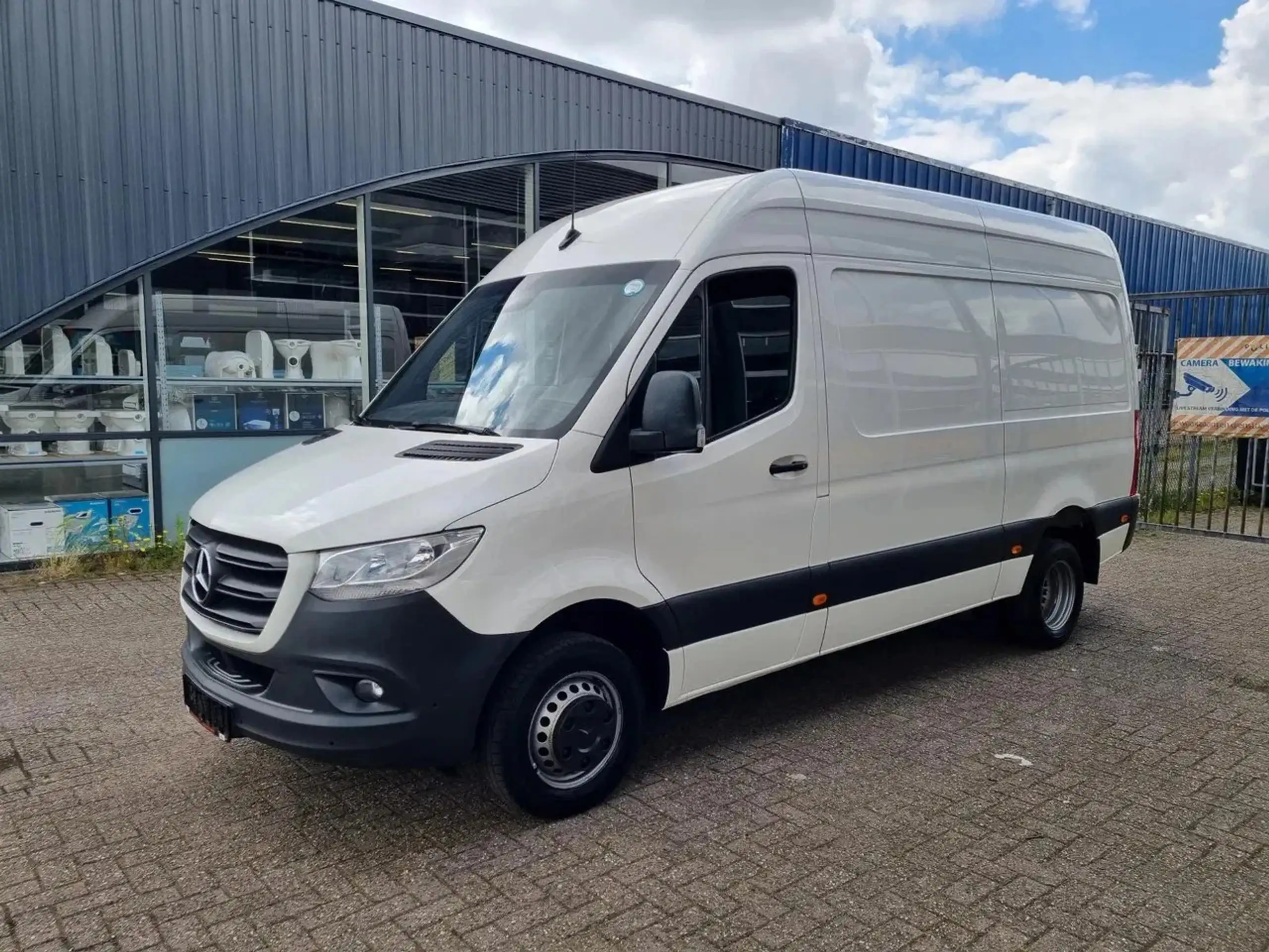 Mercedes-Benz - Sprinter