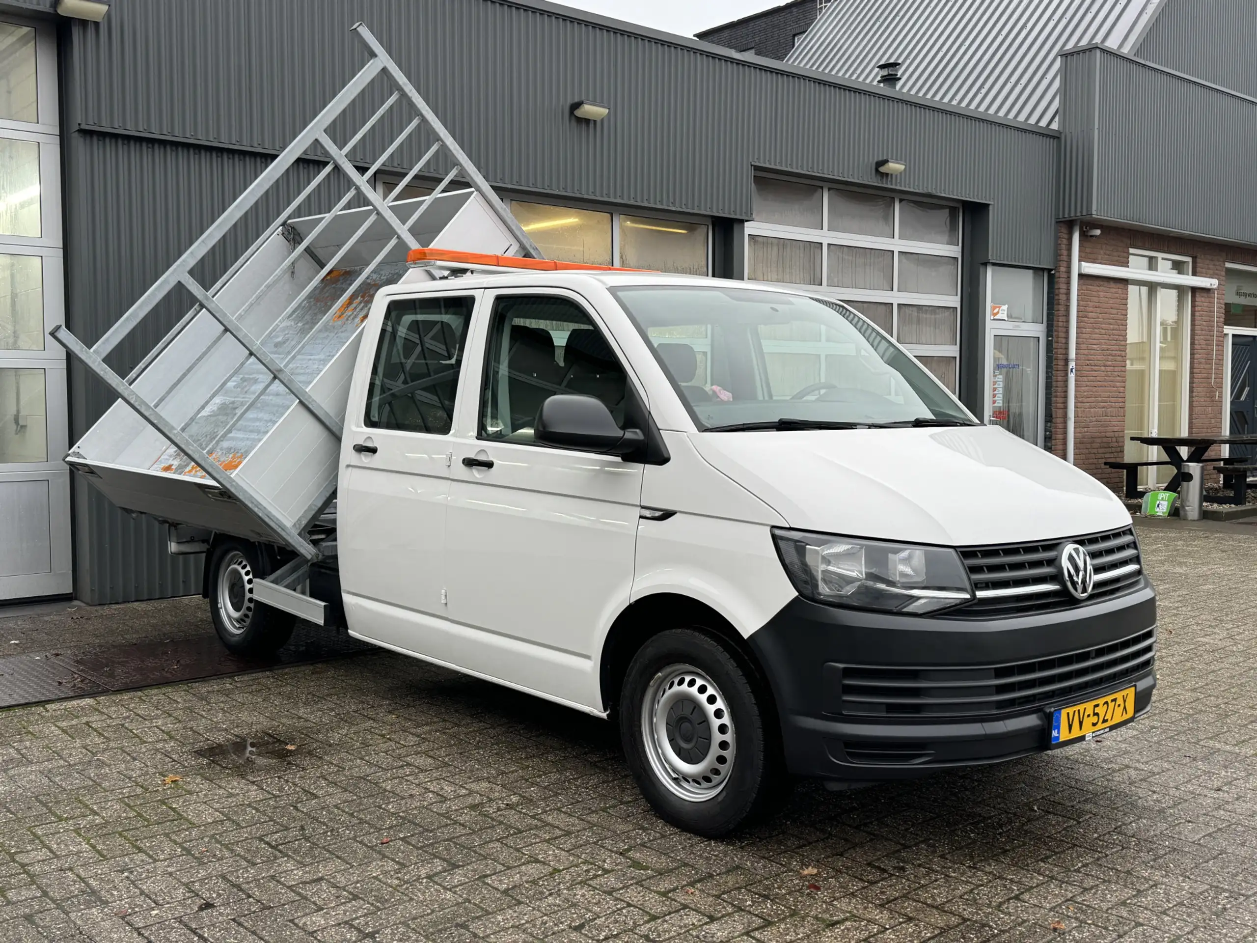 Volkswagen - T6 Transporter