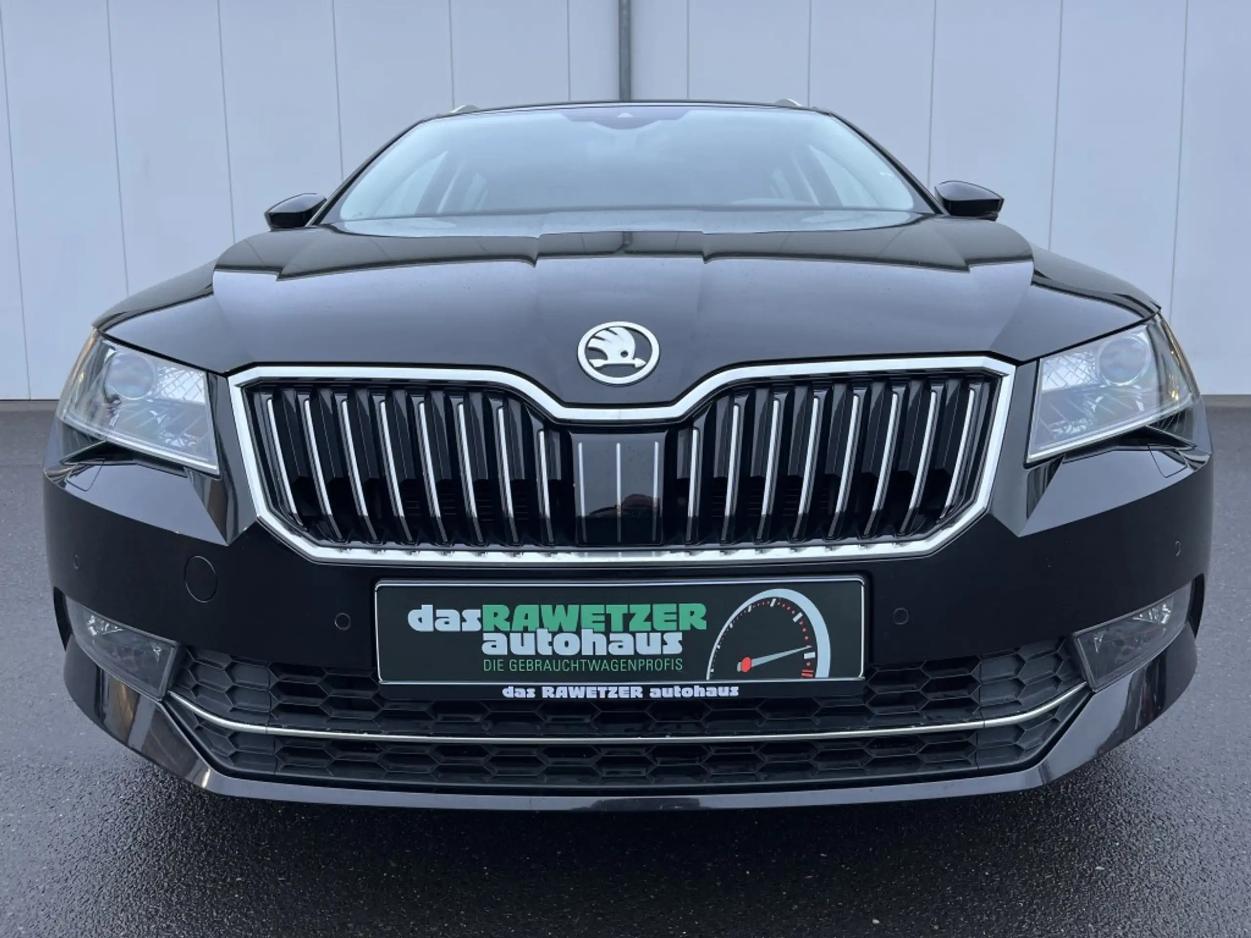 Skoda - Superb