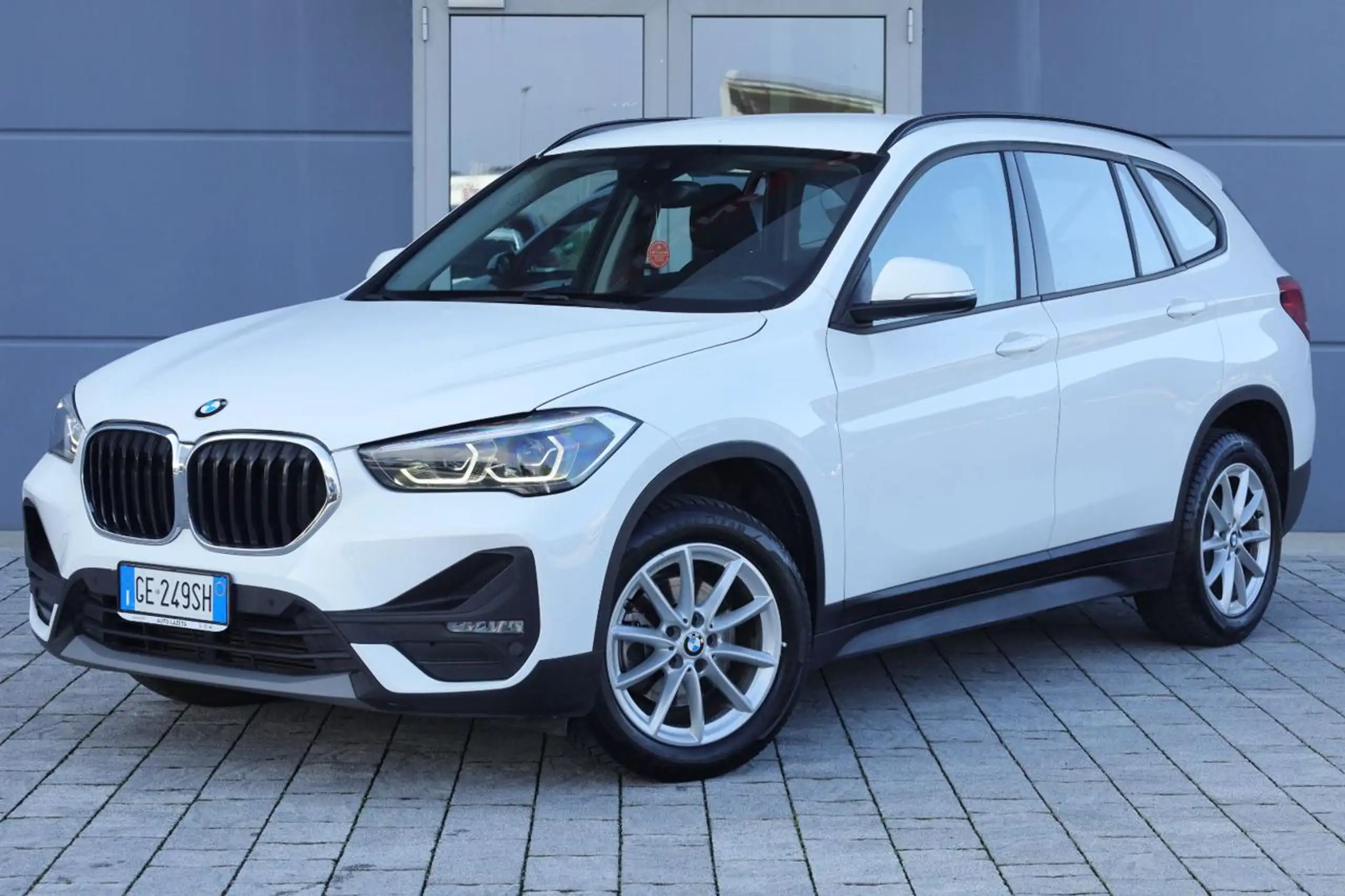 BMW - X1