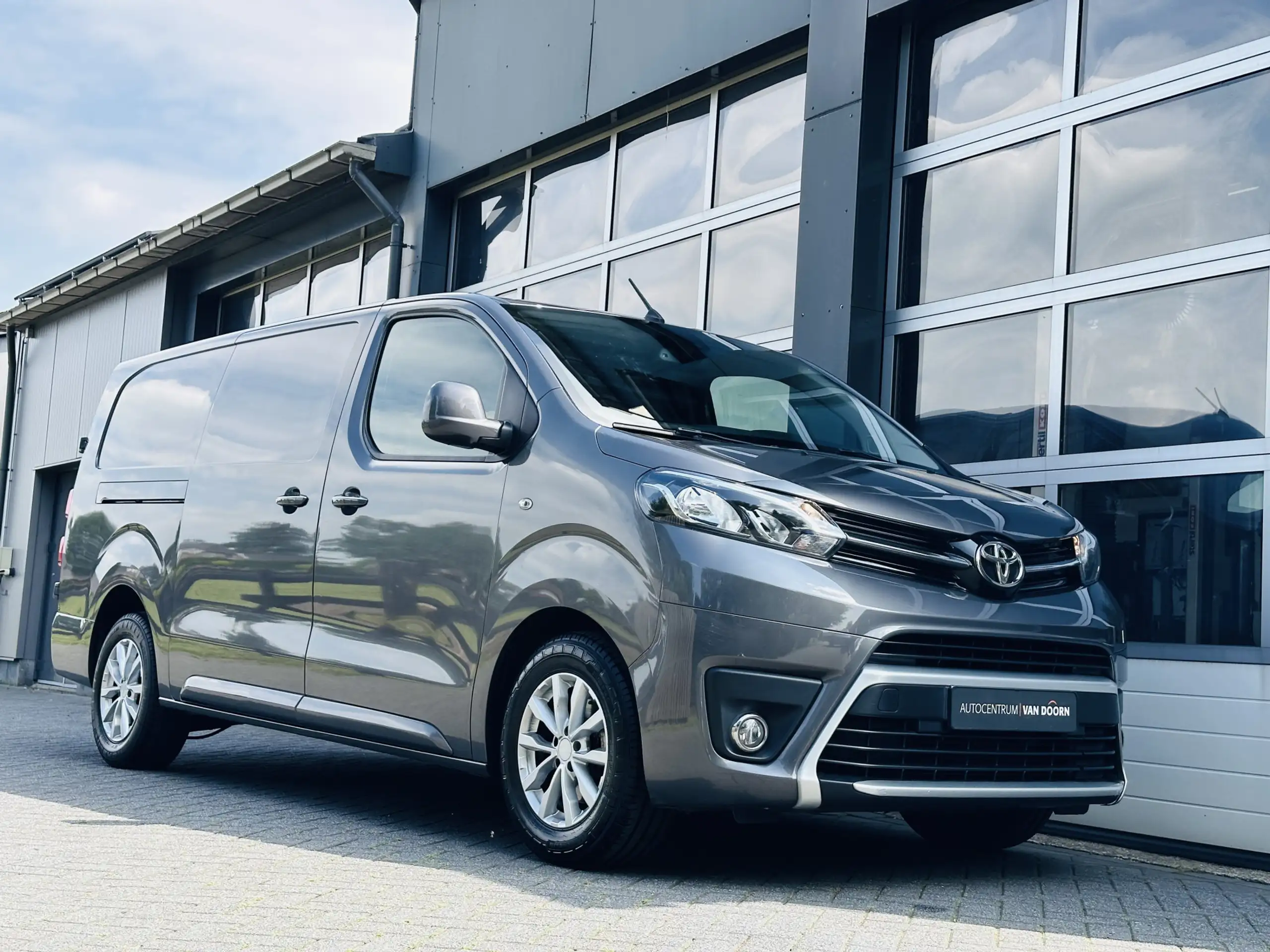 Toyota Proace 2017