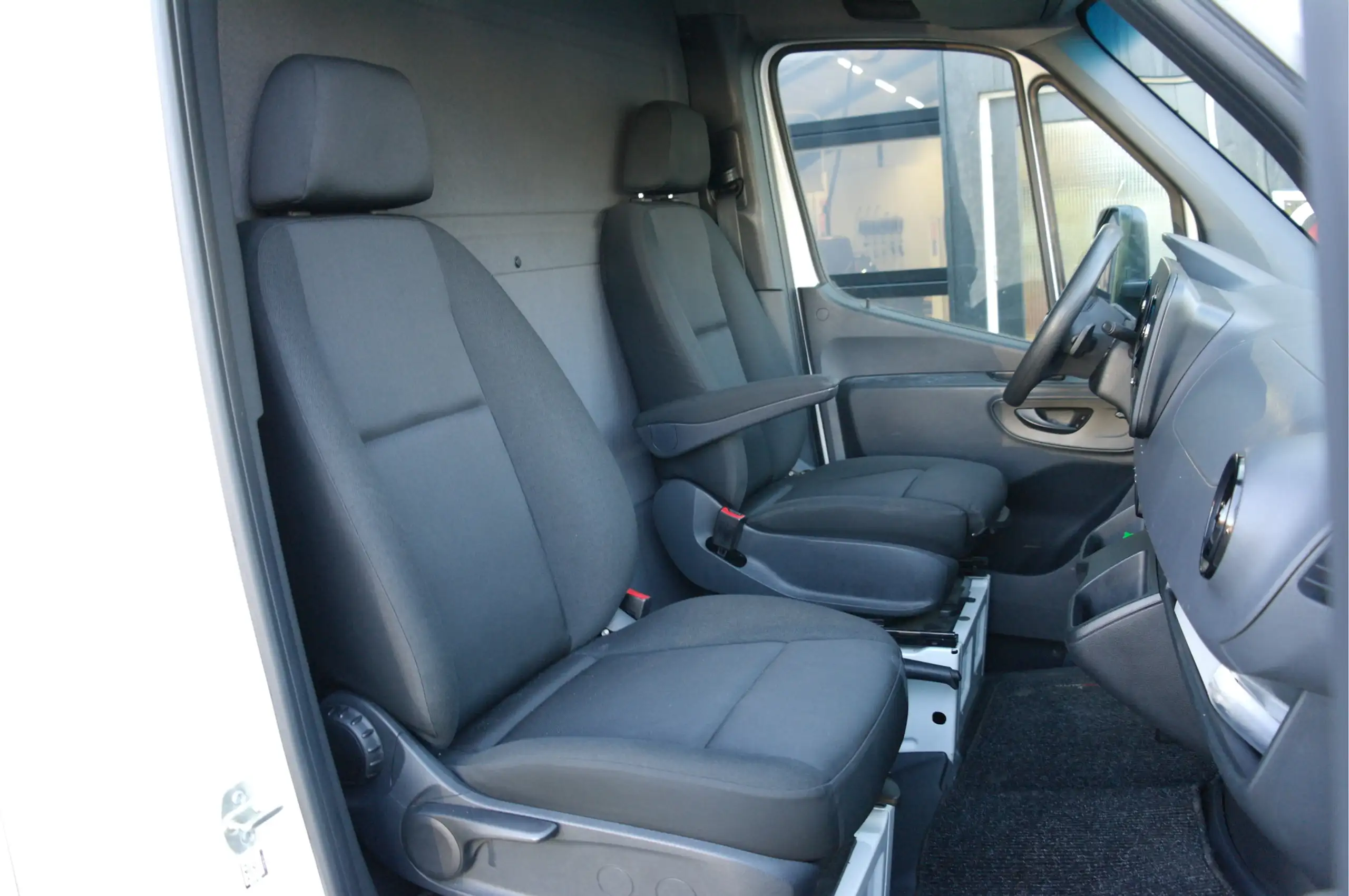 Mercedes-Benz - Sprinter