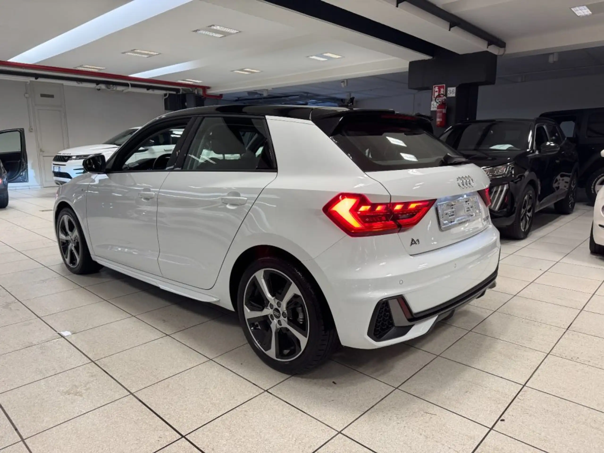 Audi - A1