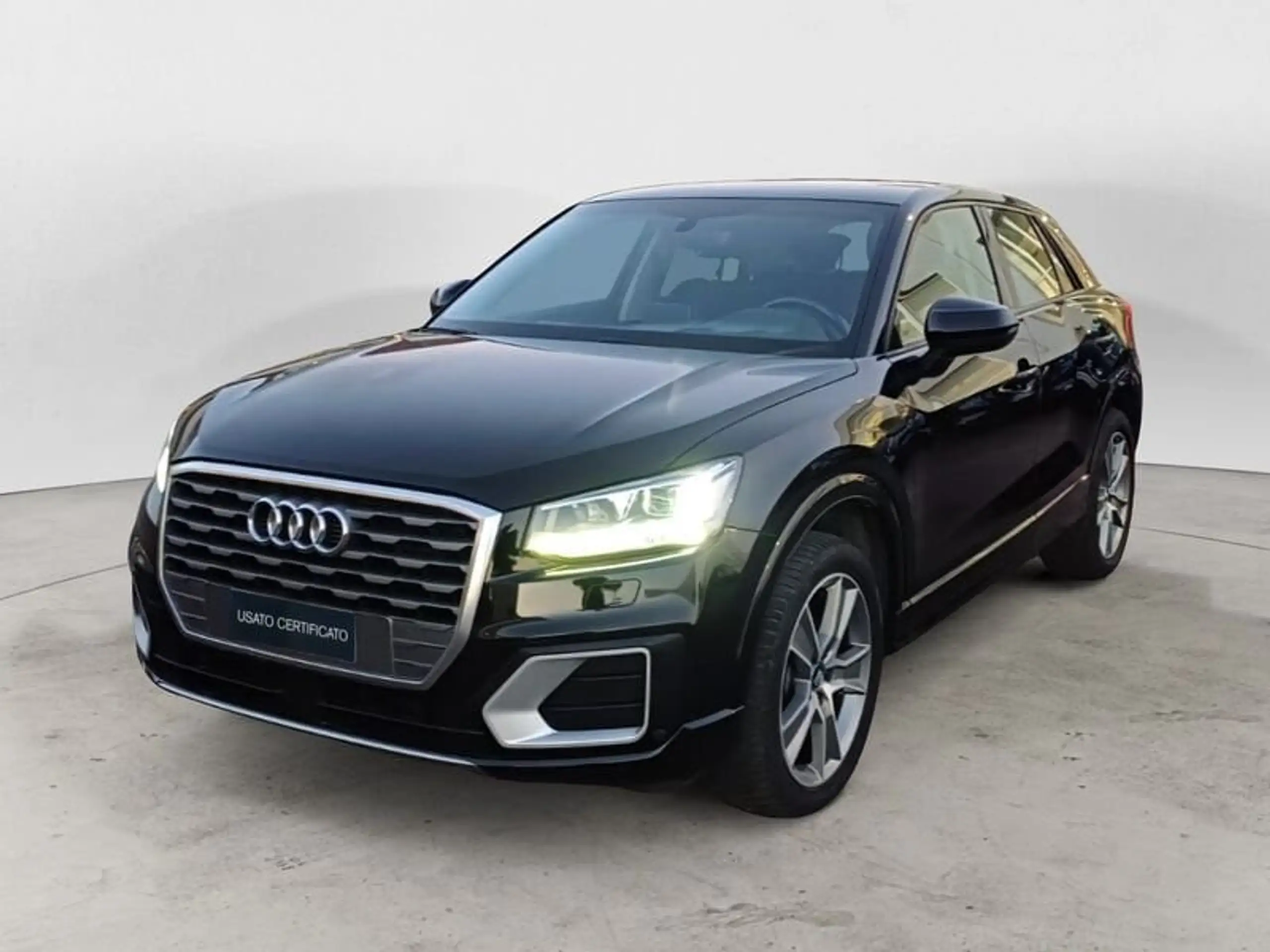 Audi - Q2