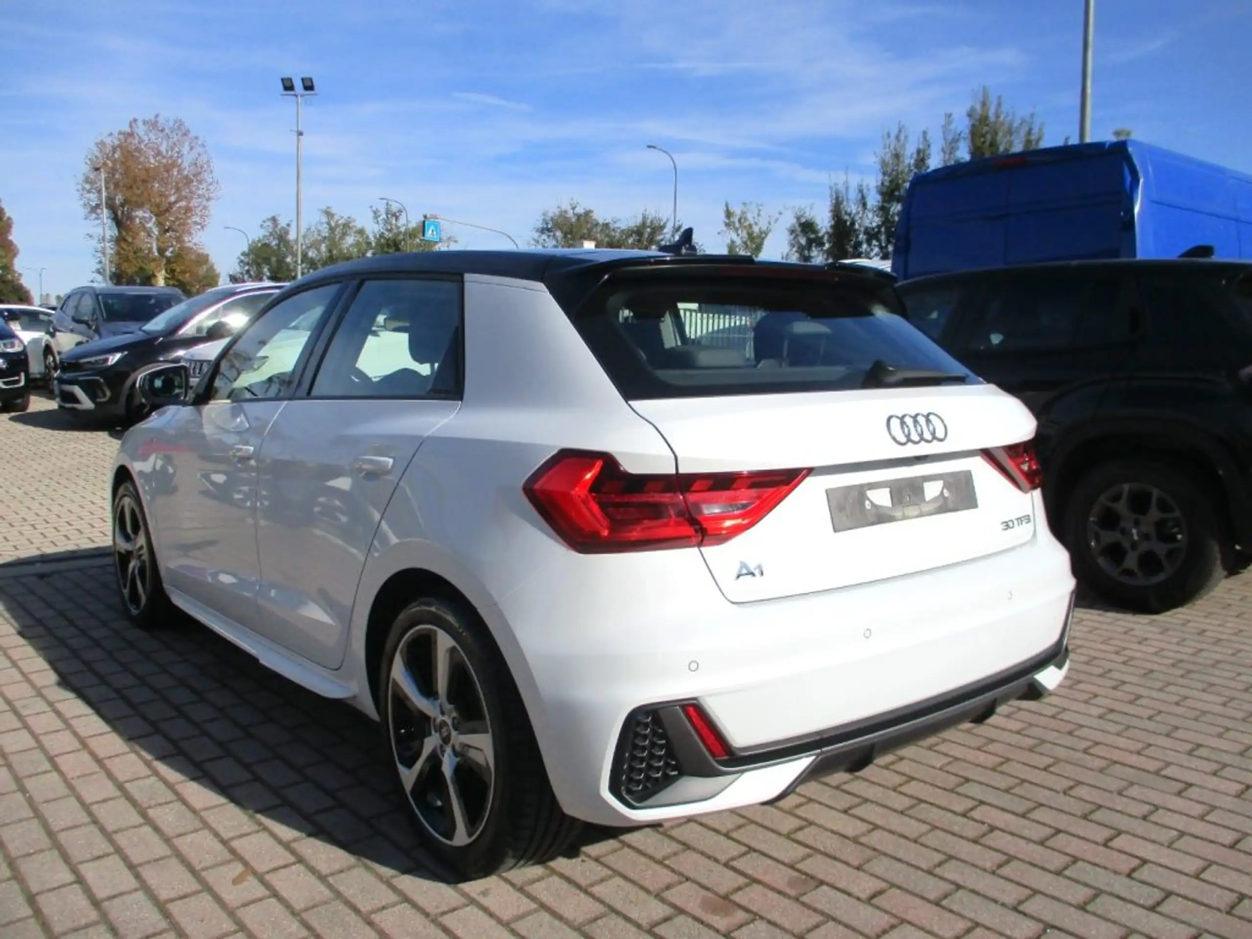 Audi - A1