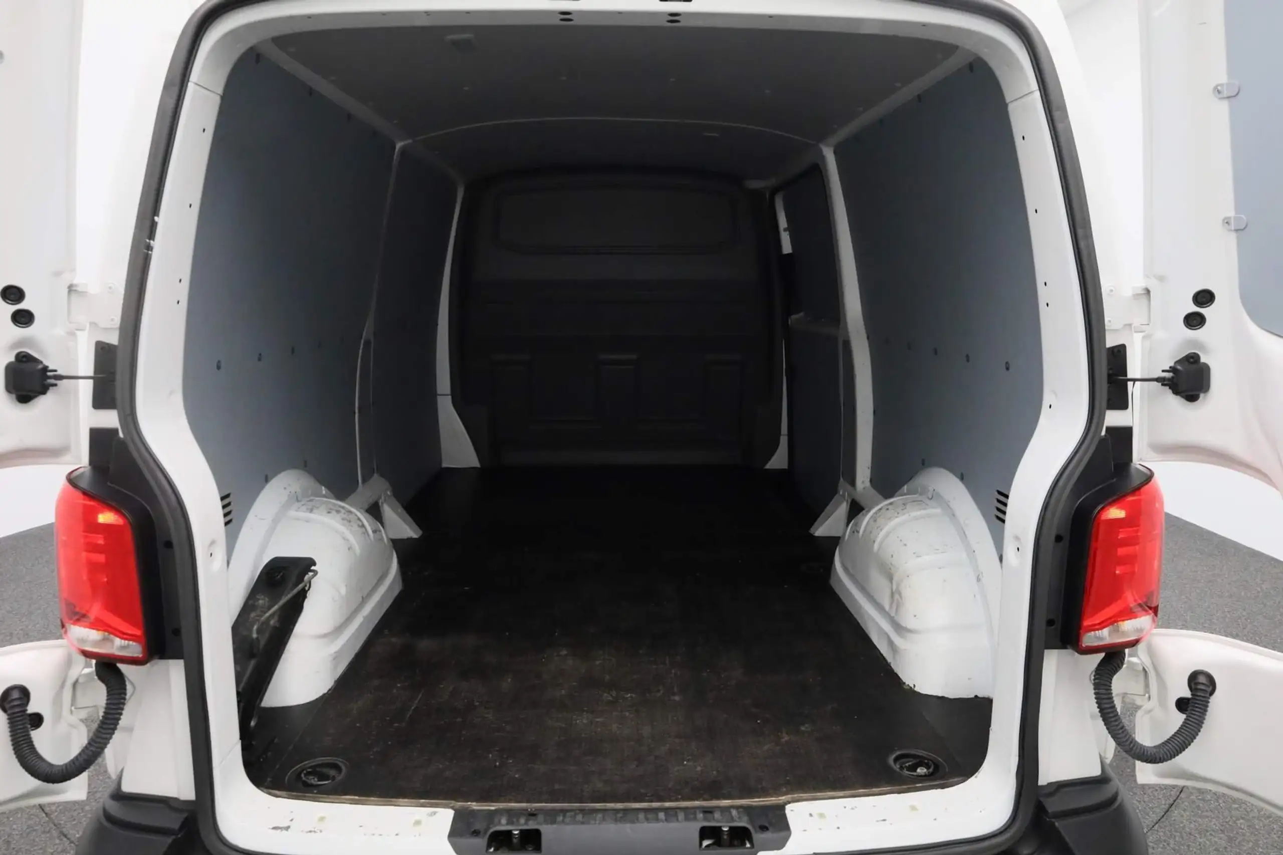 Volkswagen - T6.1 Transporter