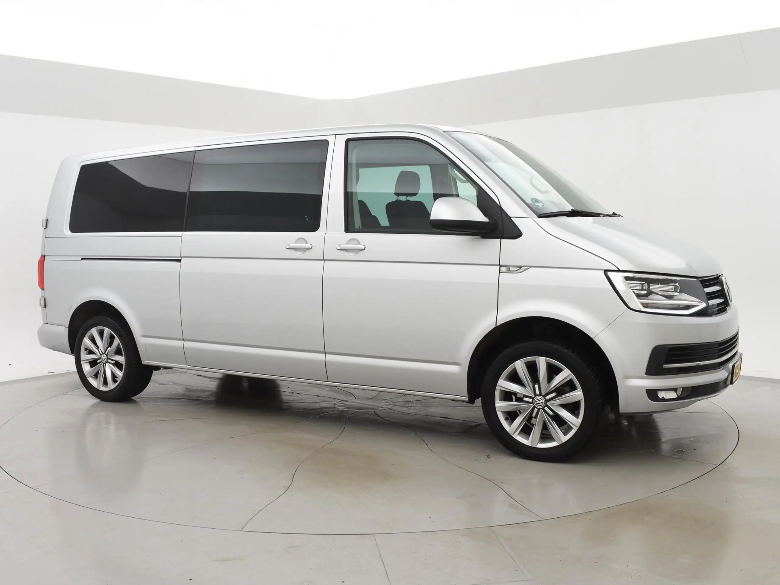 Volkswagen - T6 Transporter