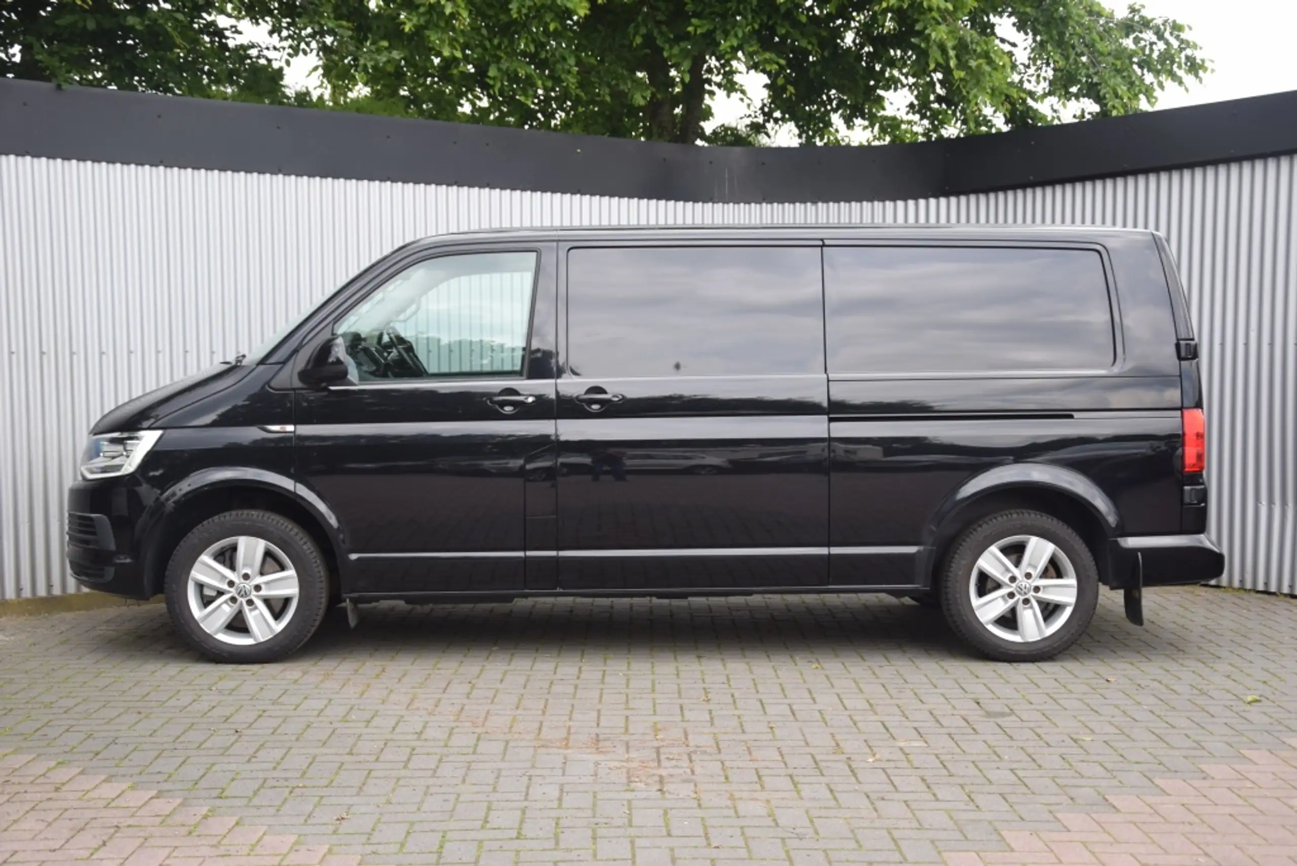 Volkswagen - Transporter