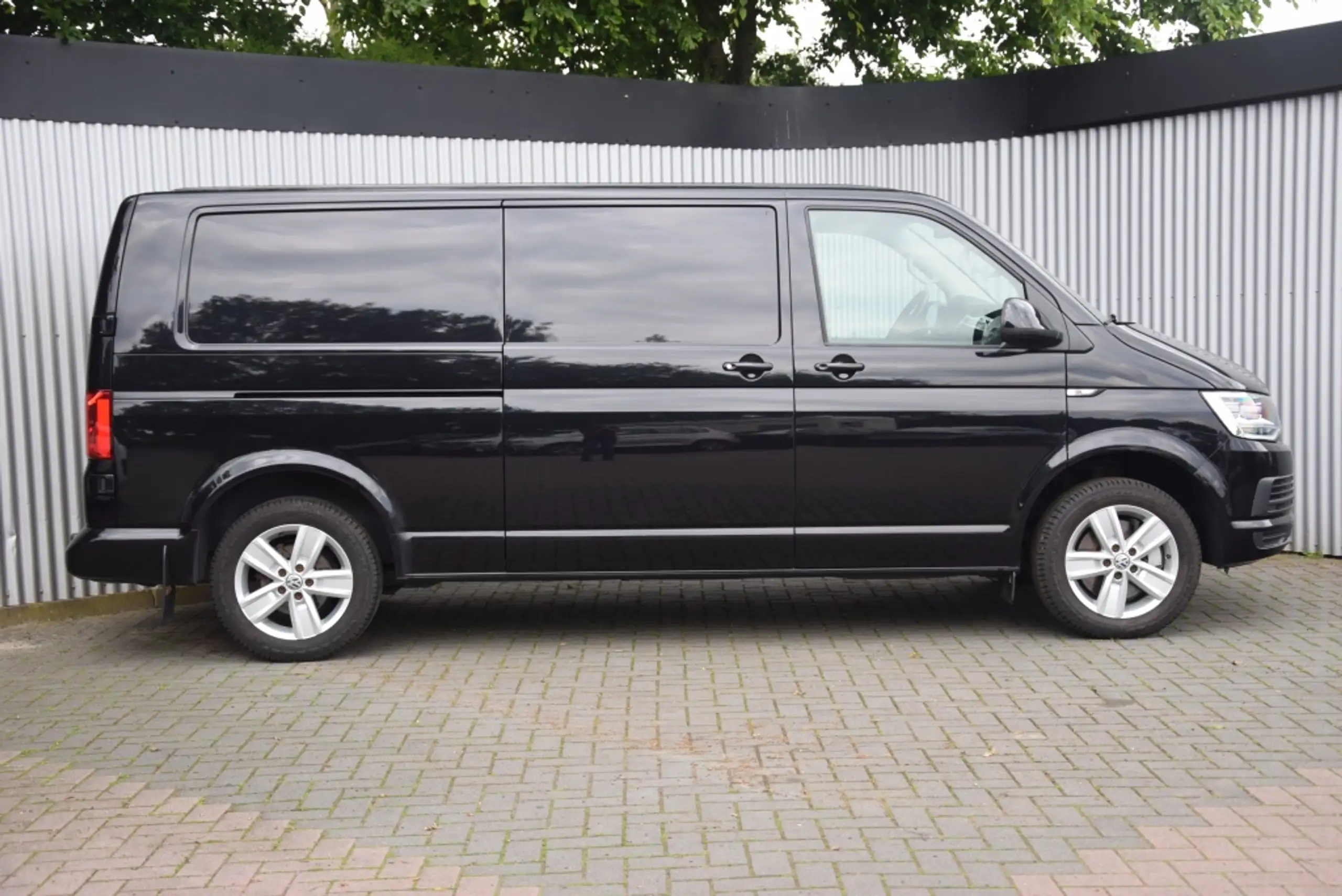 Volkswagen - Transporter