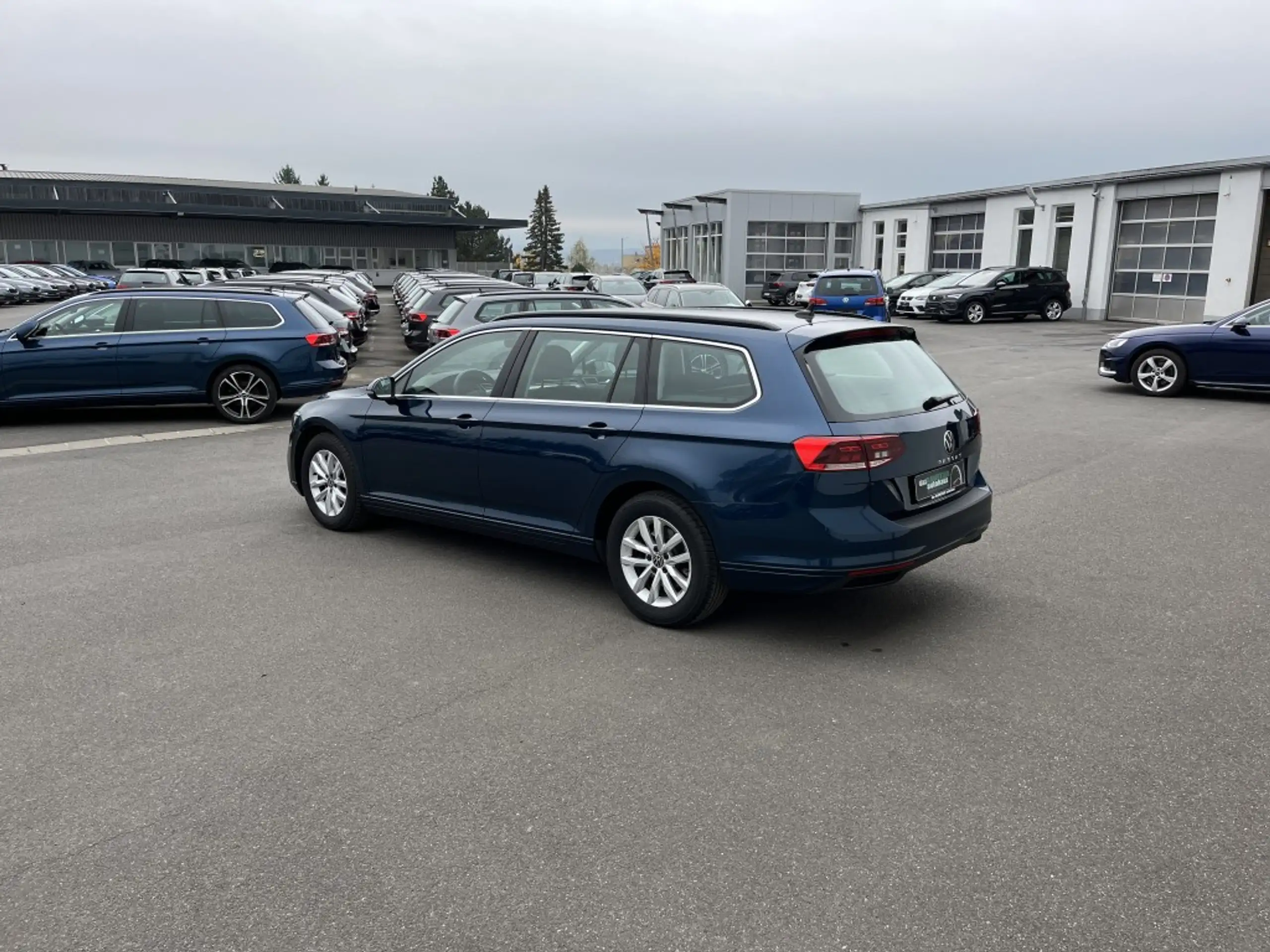 Volkswagen - Passat Variant