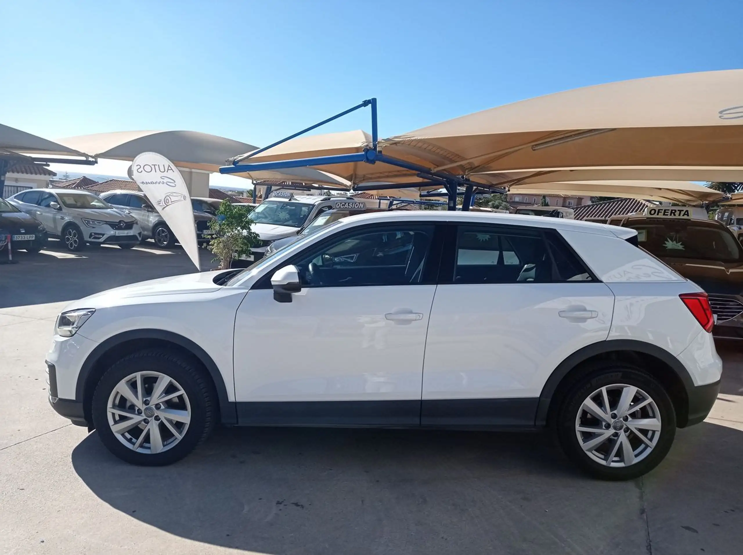 Audi - Q2