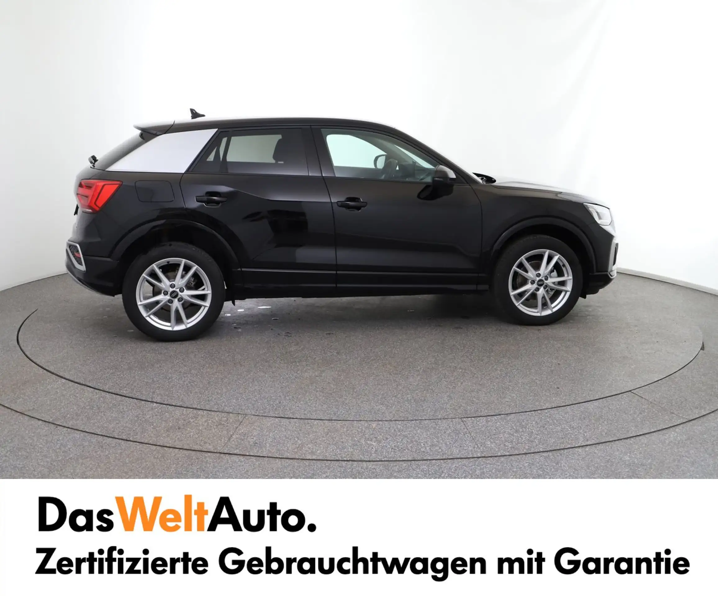 Audi - Q2