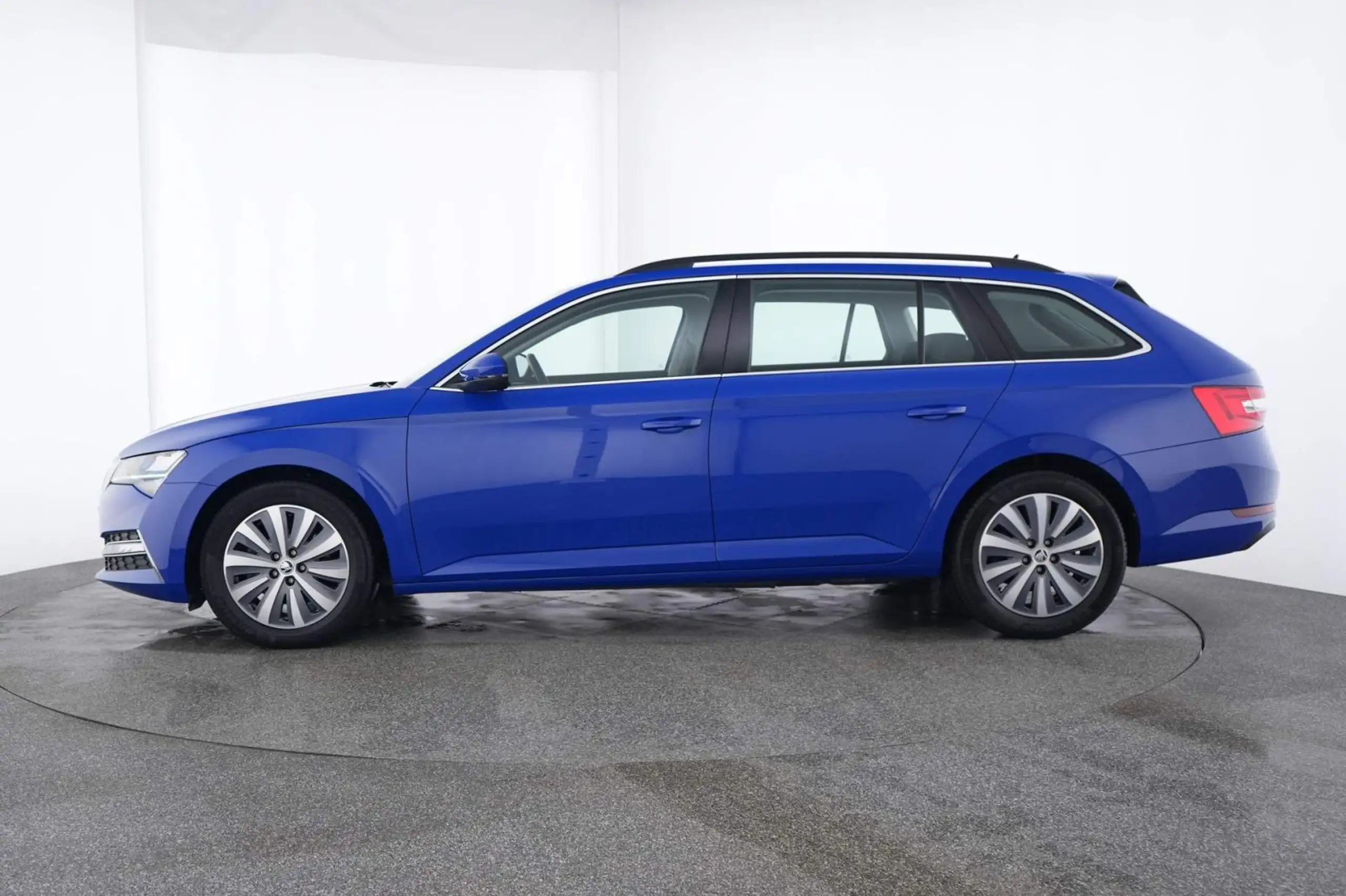 Skoda - Superb