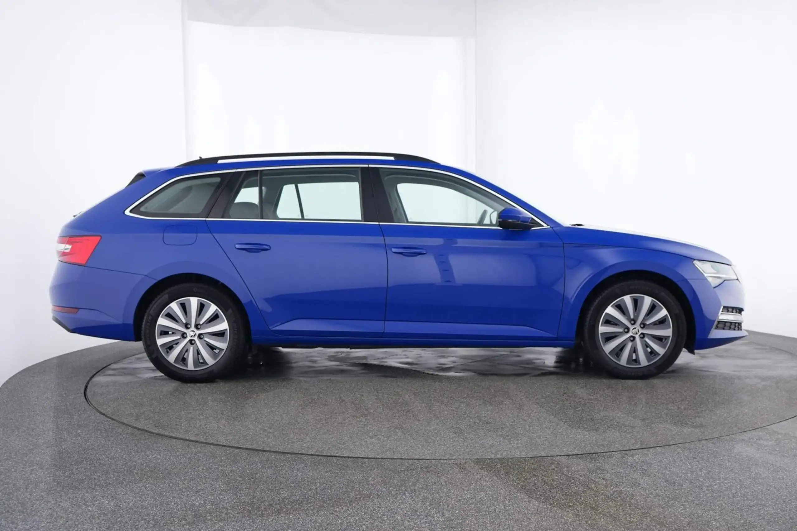 Skoda - Superb