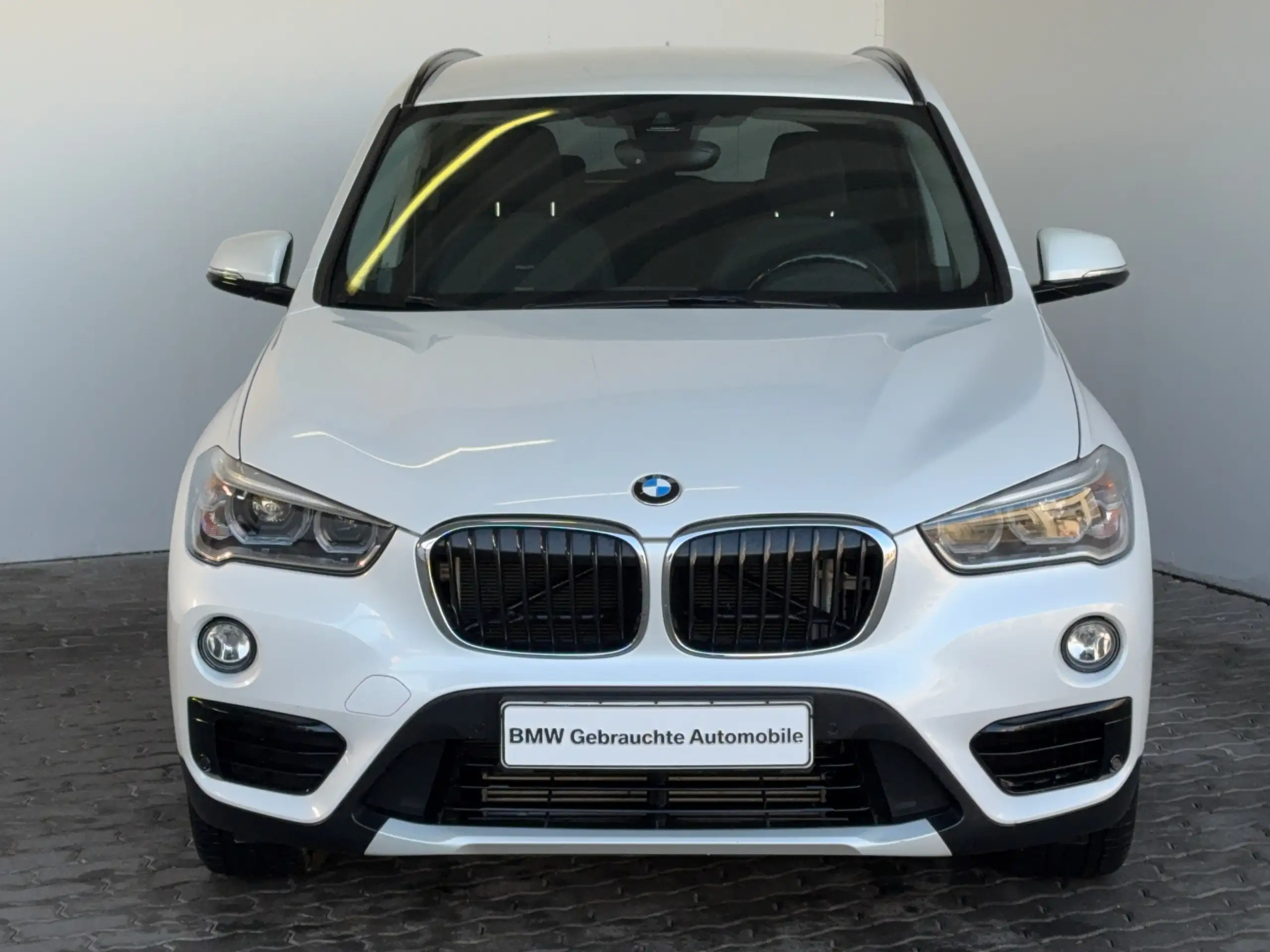 BMW - X1