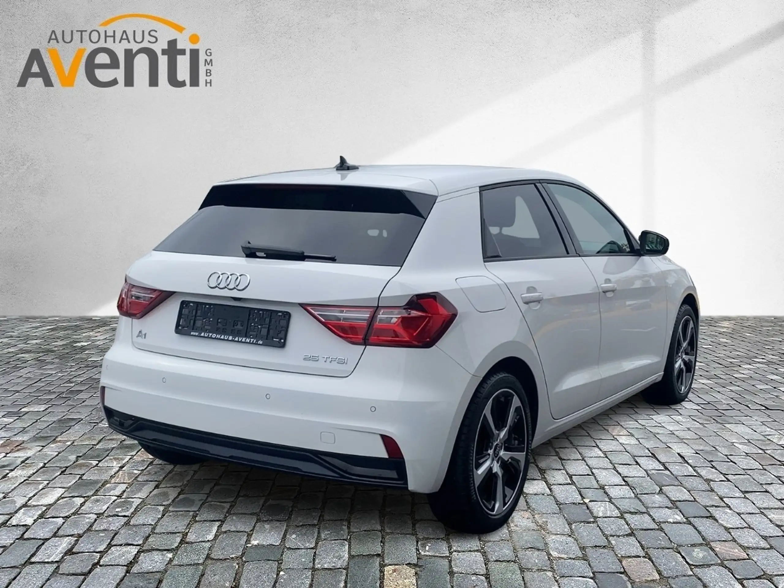 Audi - A1