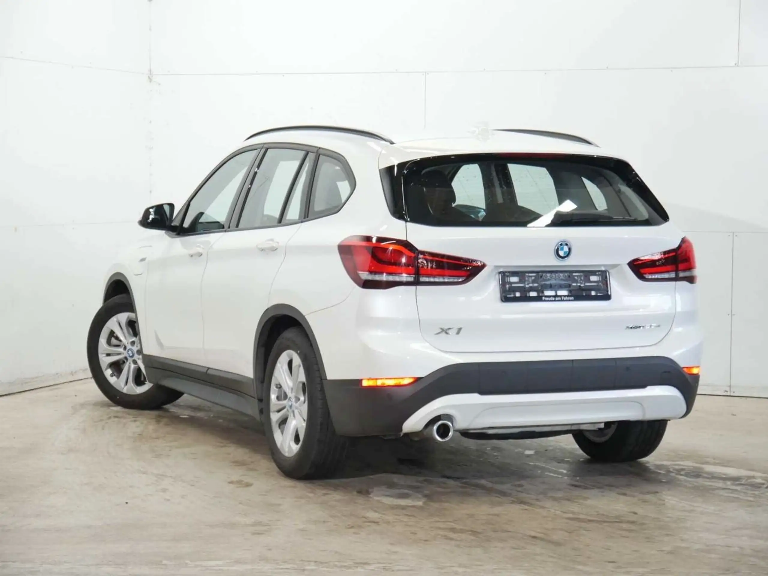 BMW - X1