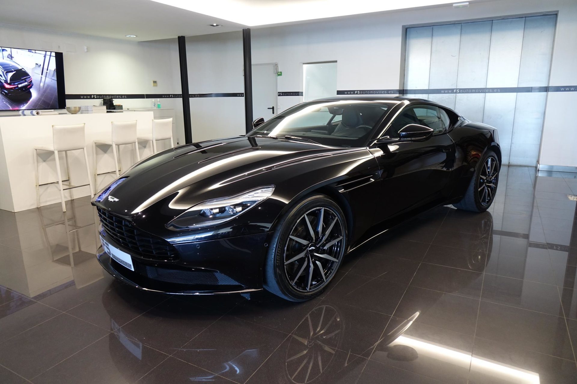 Aston Martin - DB11