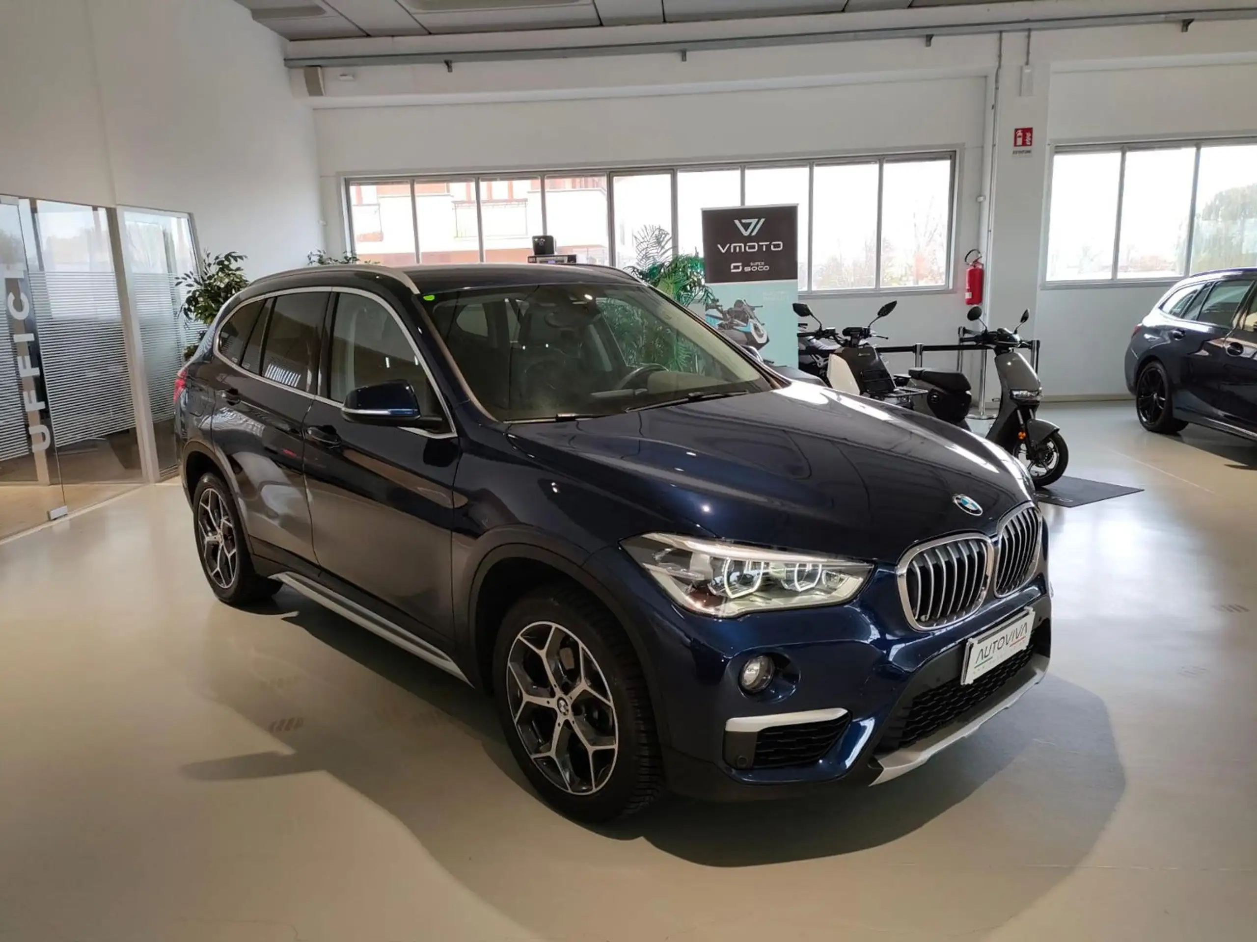 BMW - X1