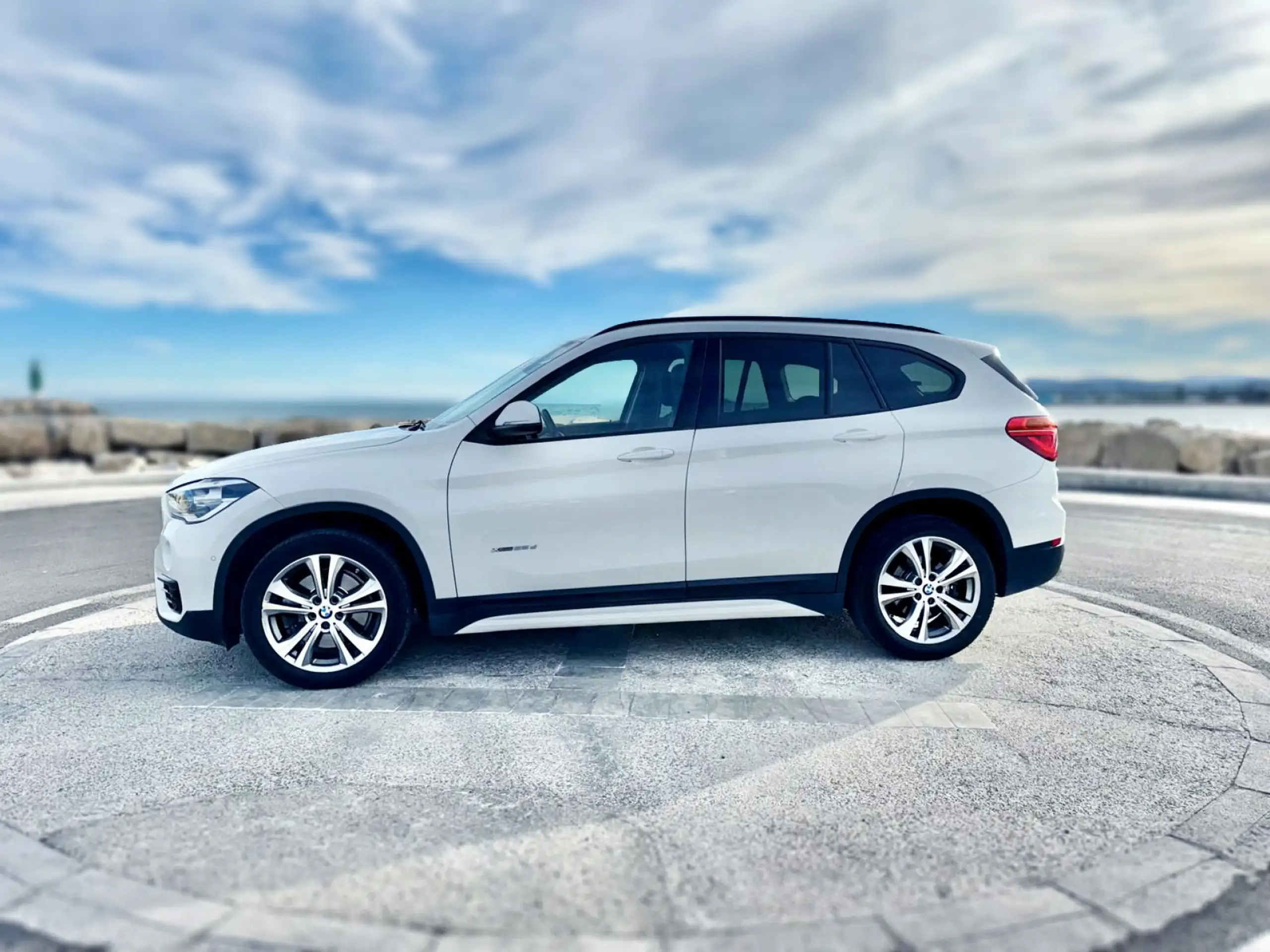 BMW - X1