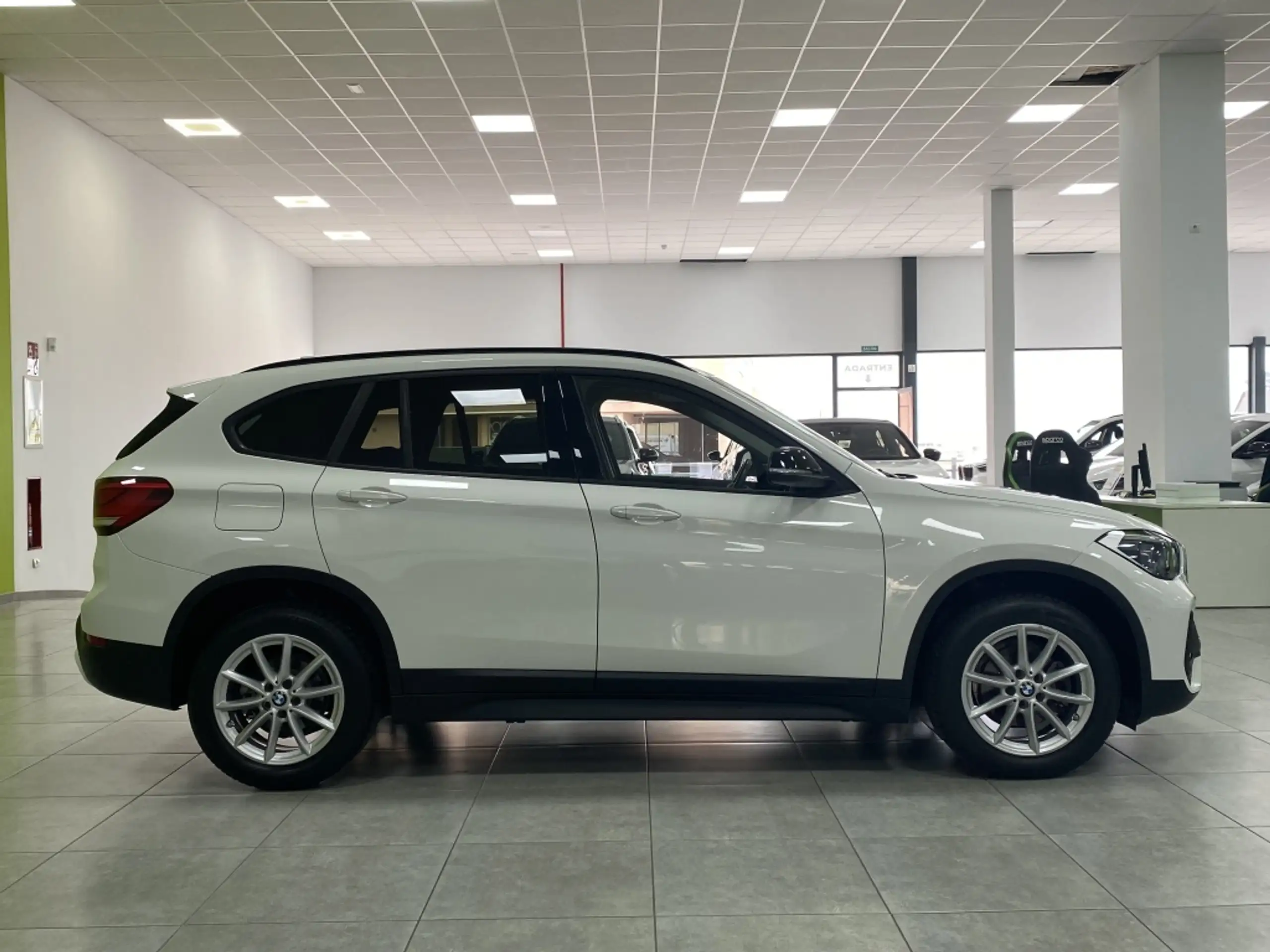 BMW - X1