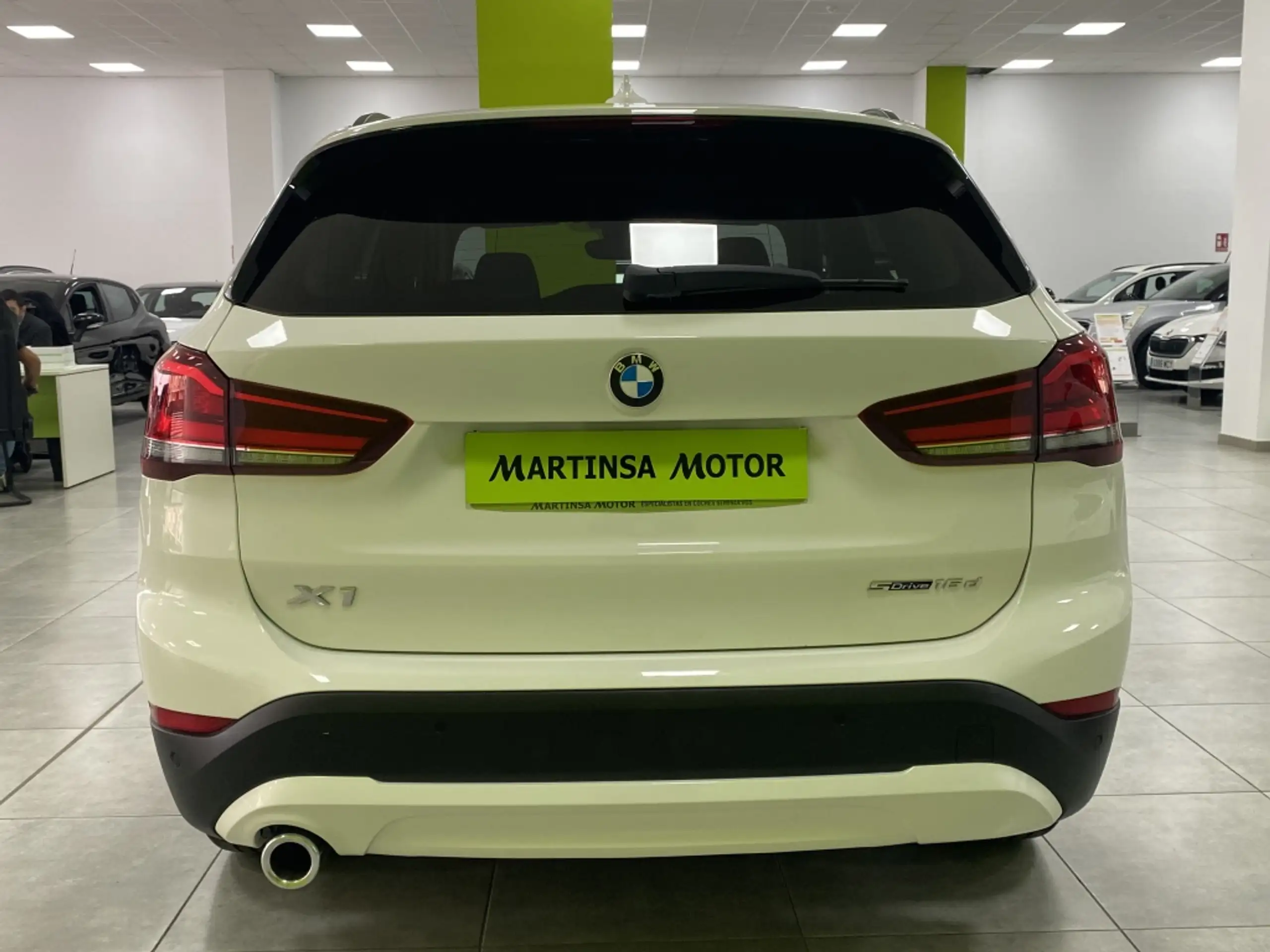 BMW - X1