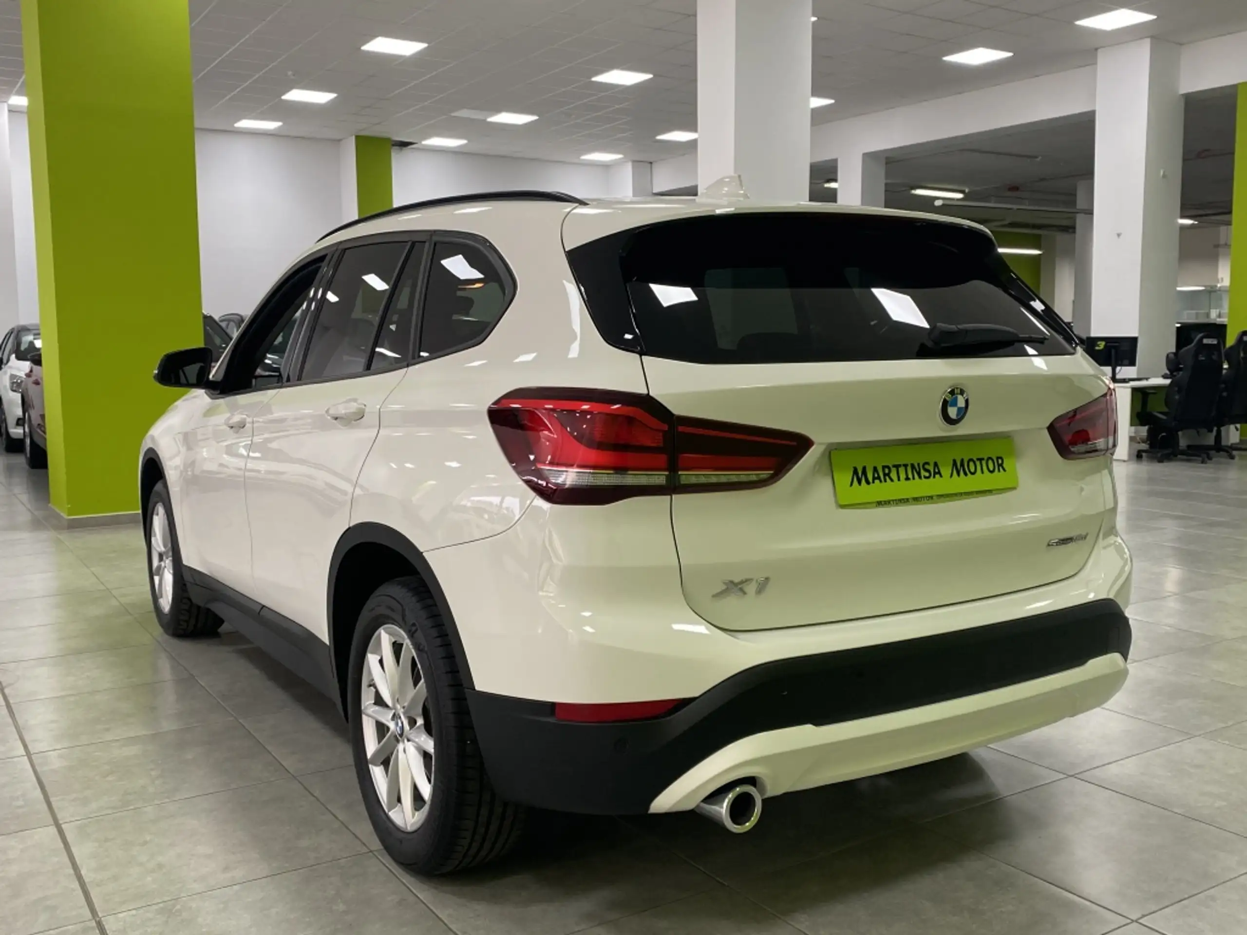 BMW - X1