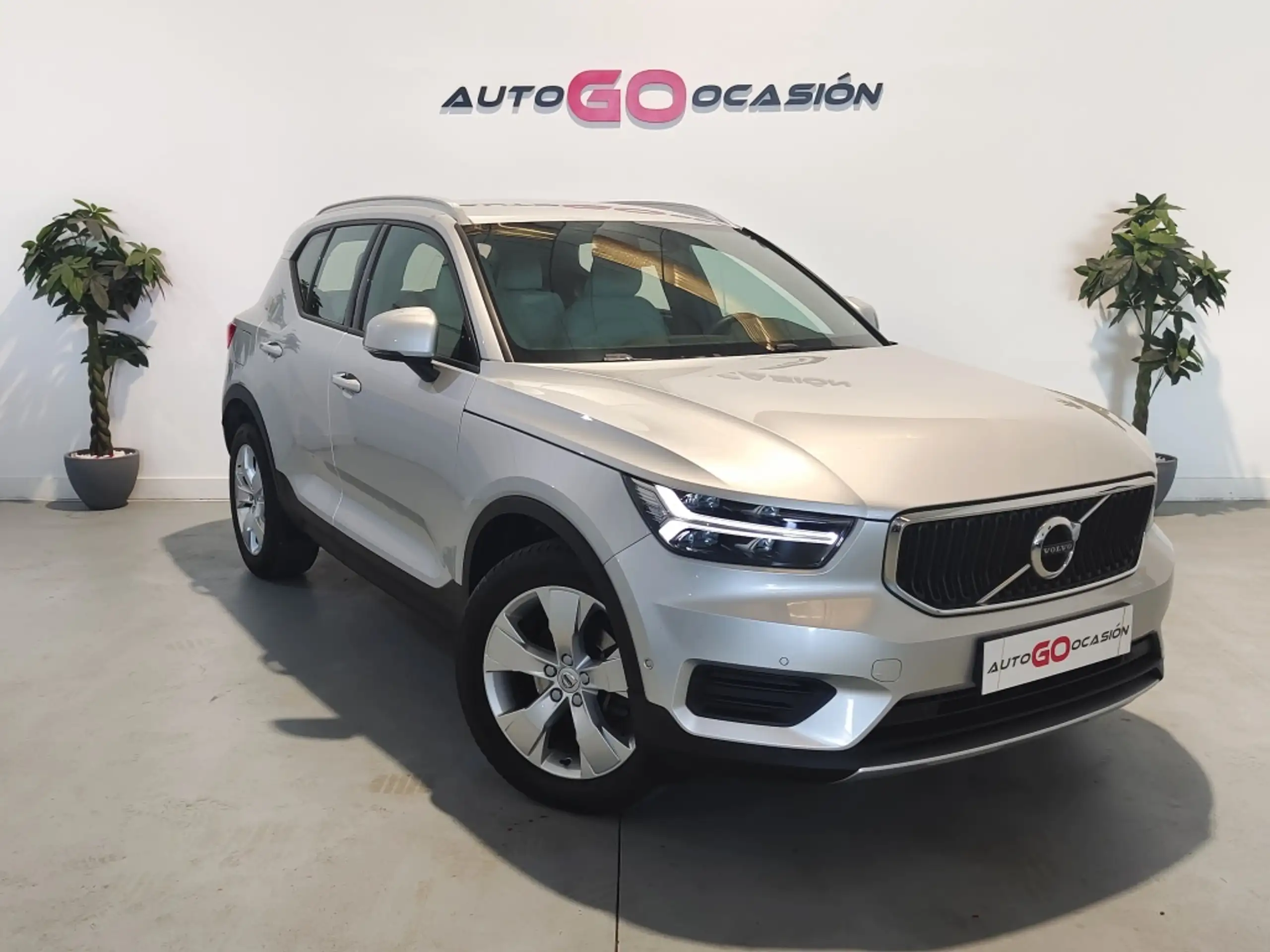 Volvo - XC40