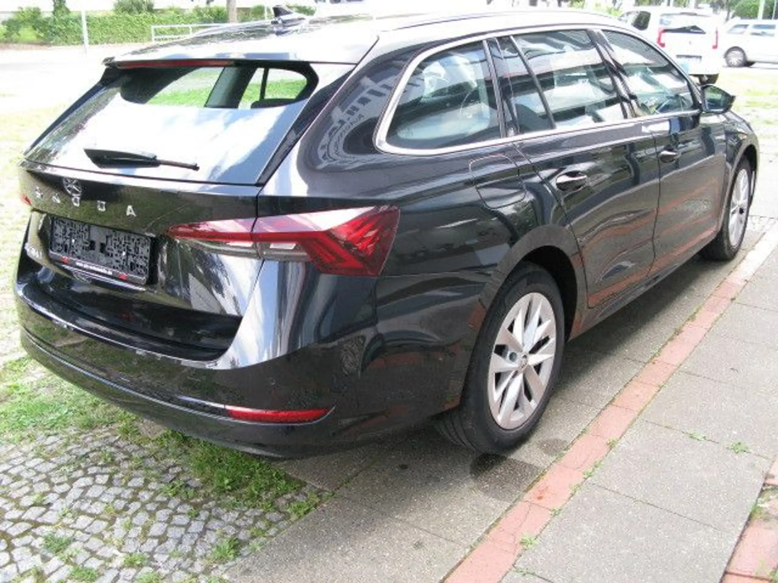 Skoda - Octavia