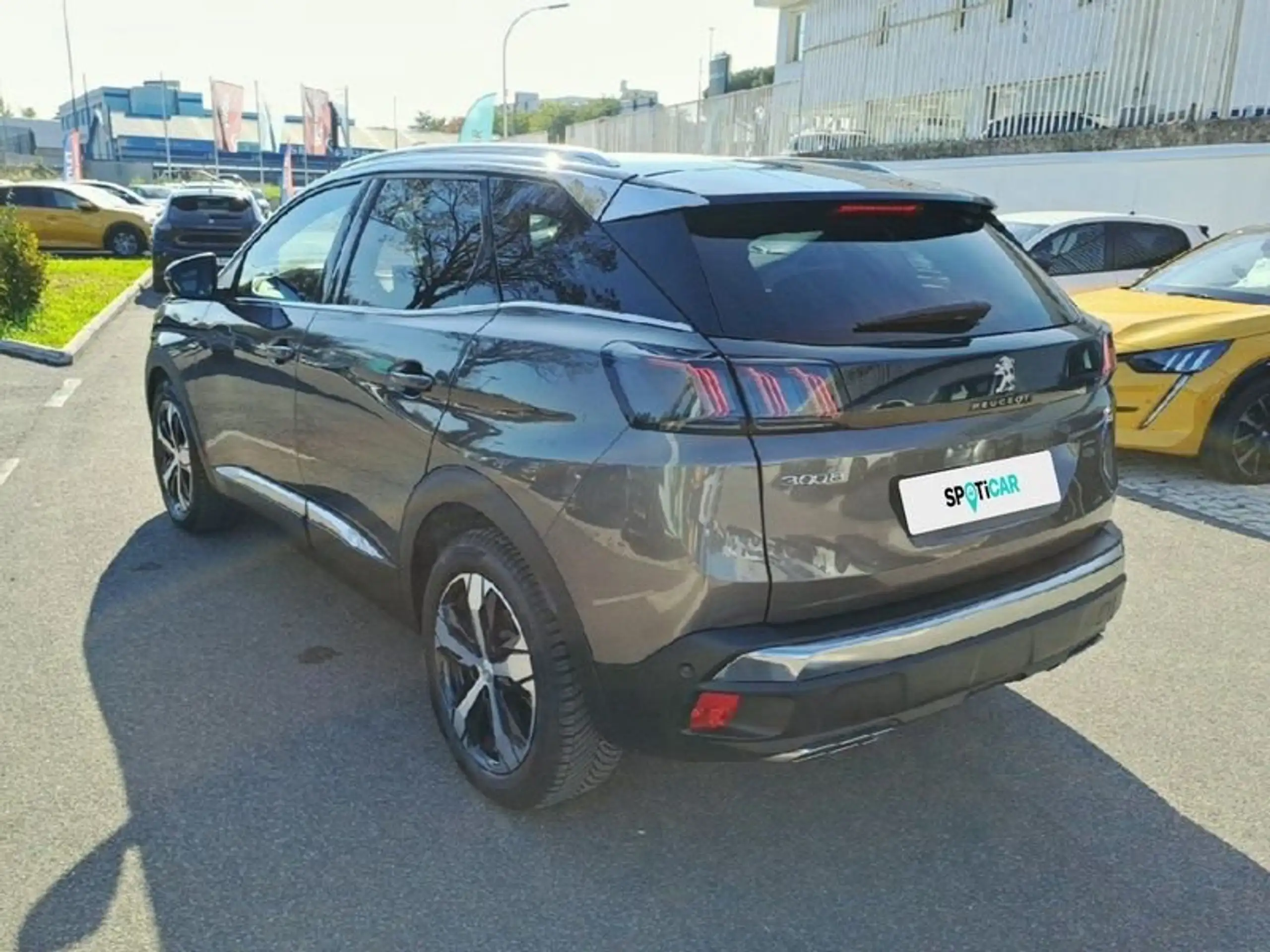 Peugeot - 3008