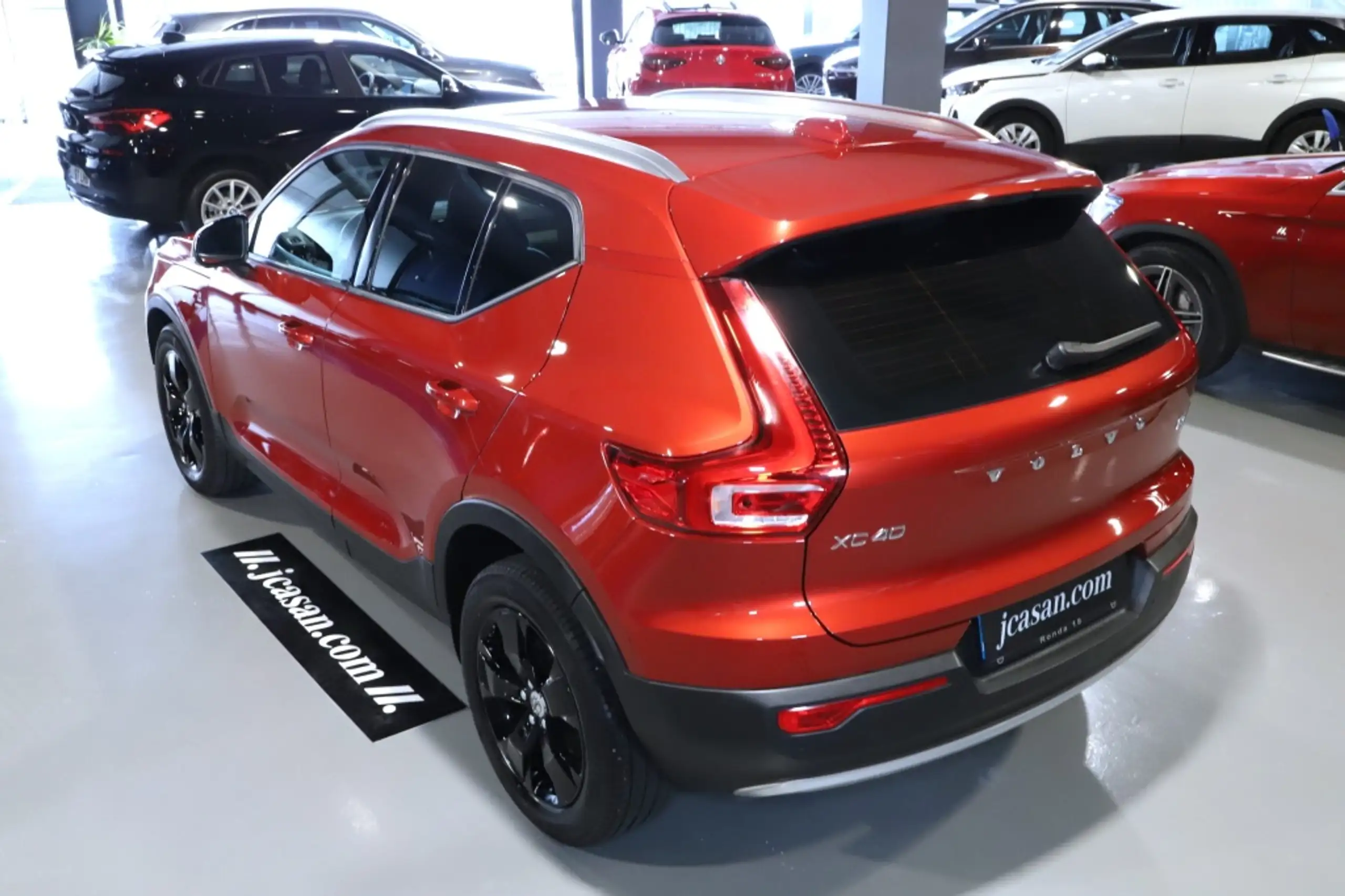 Volvo - XC40