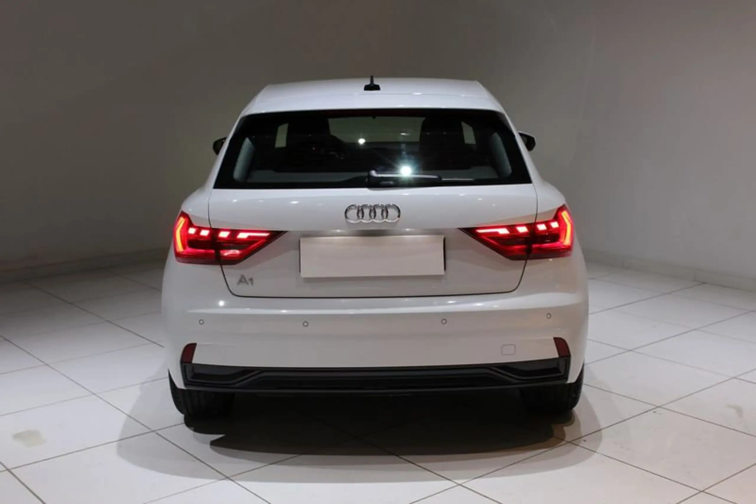 Audi - A1