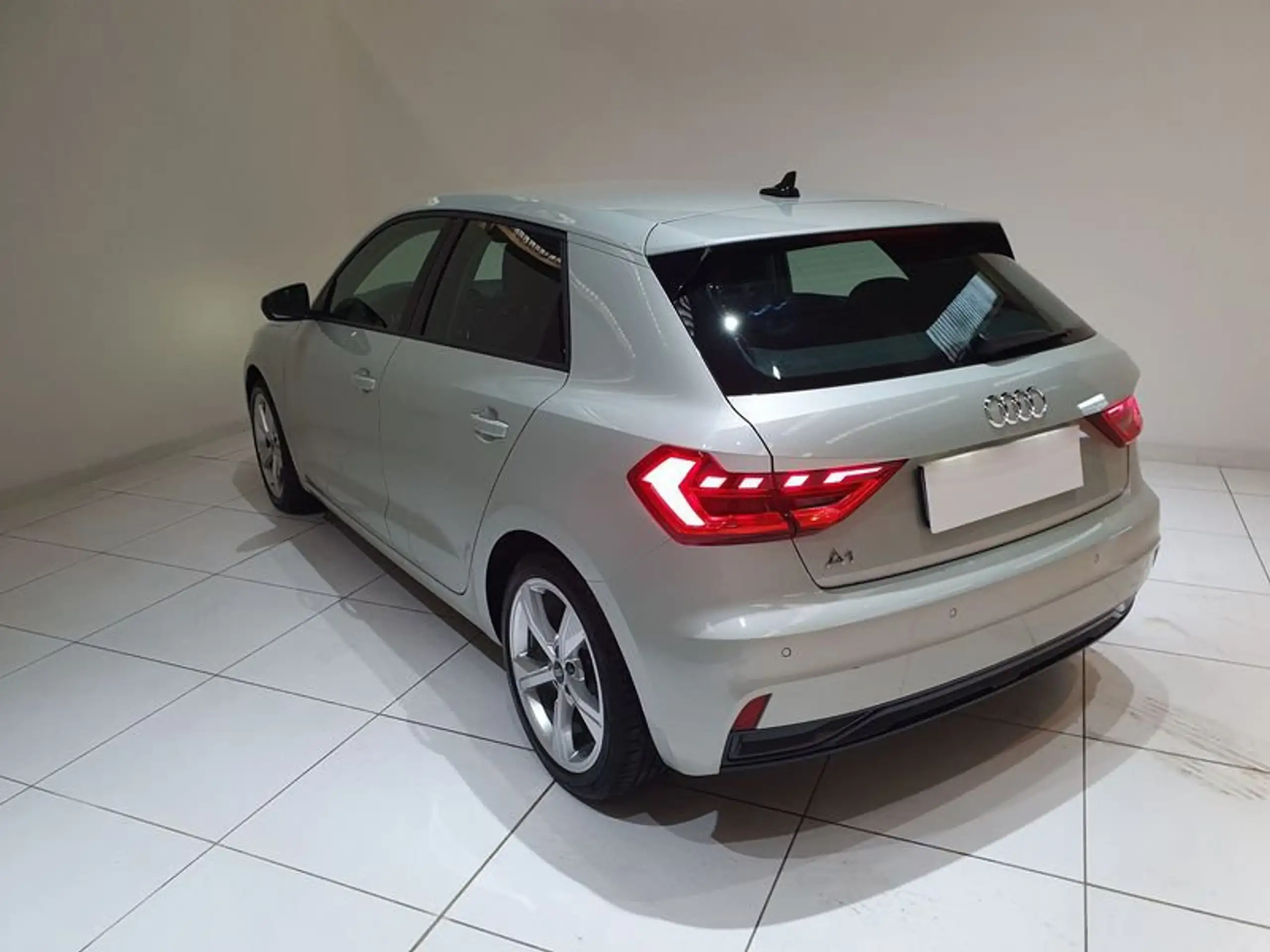 Audi - A1