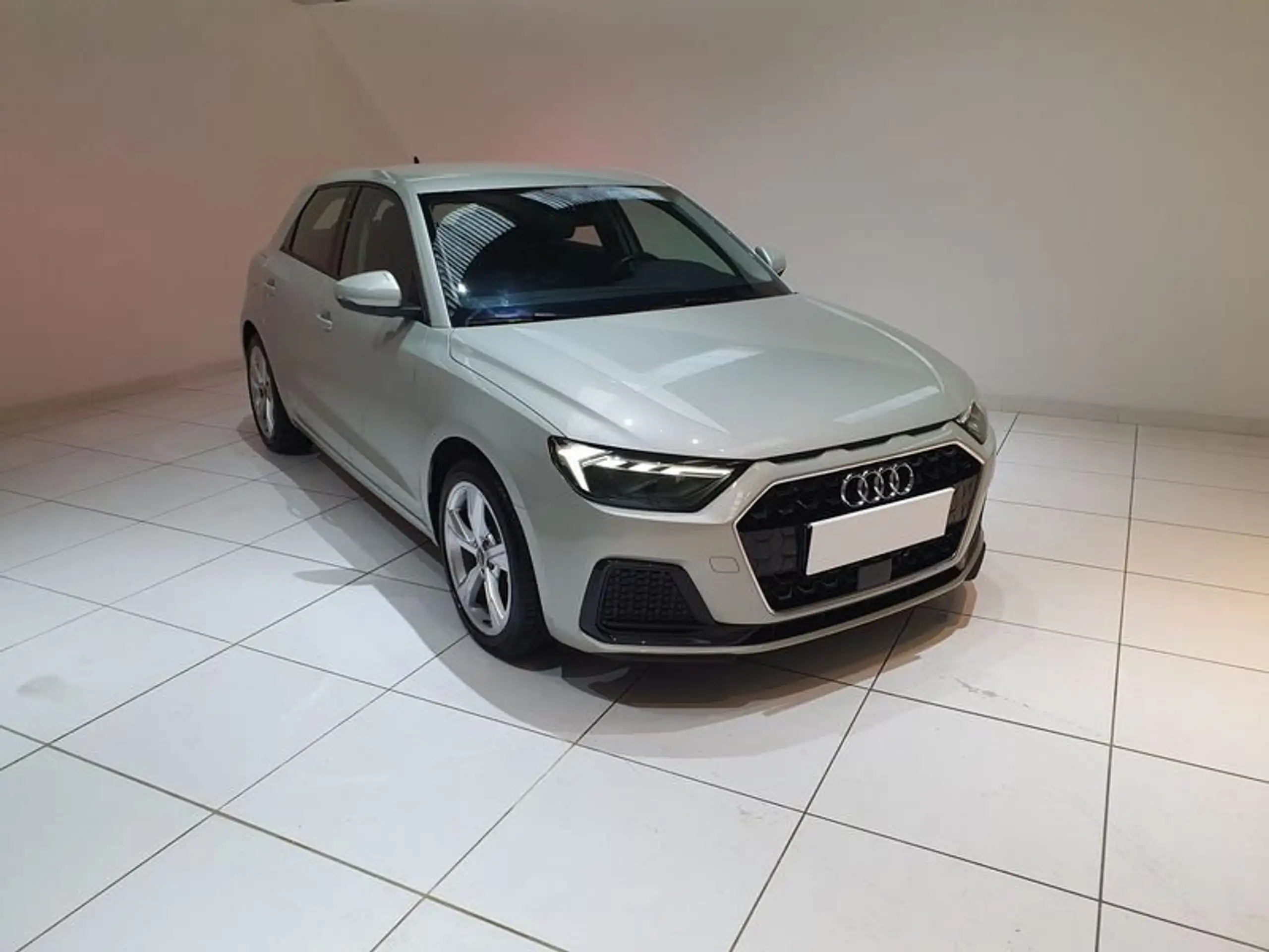 Audi - A1