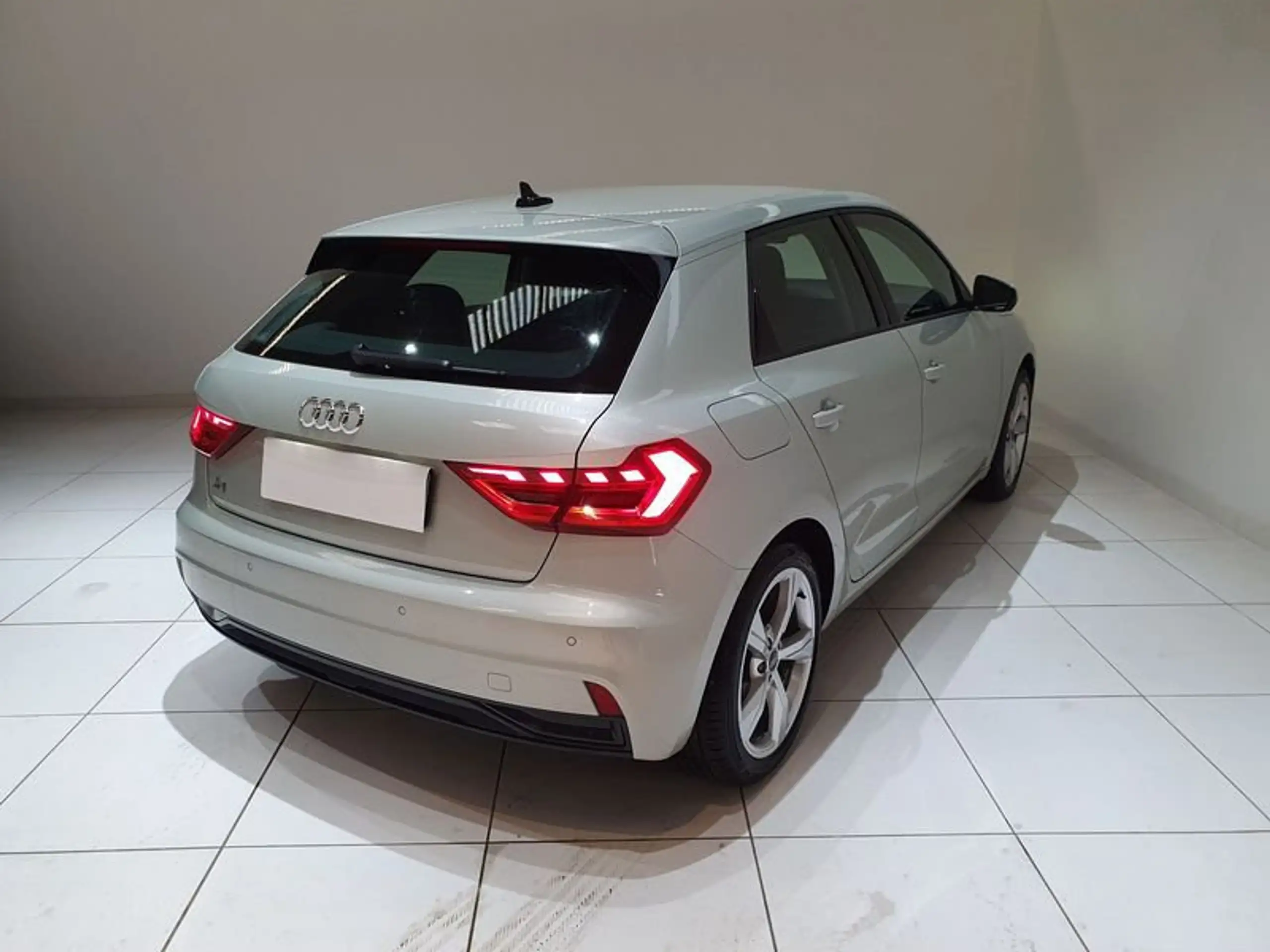 Audi - A1