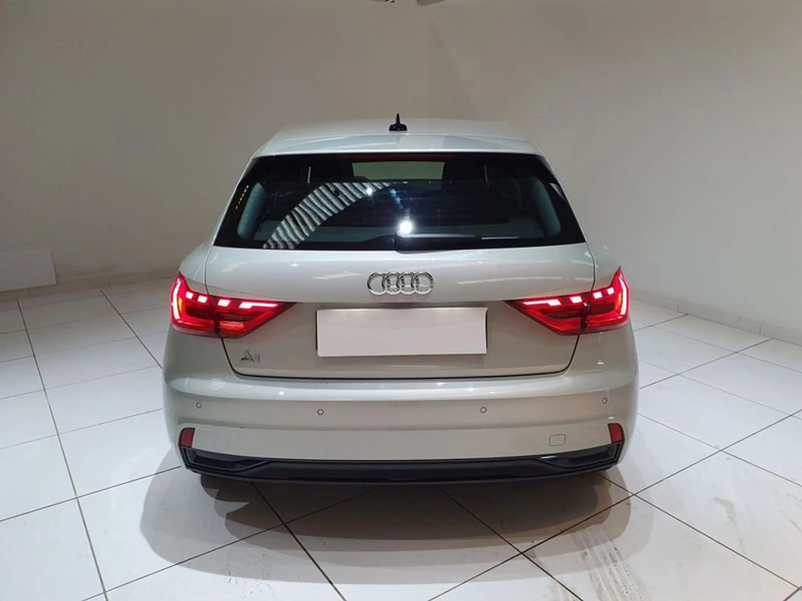 Audi - A1