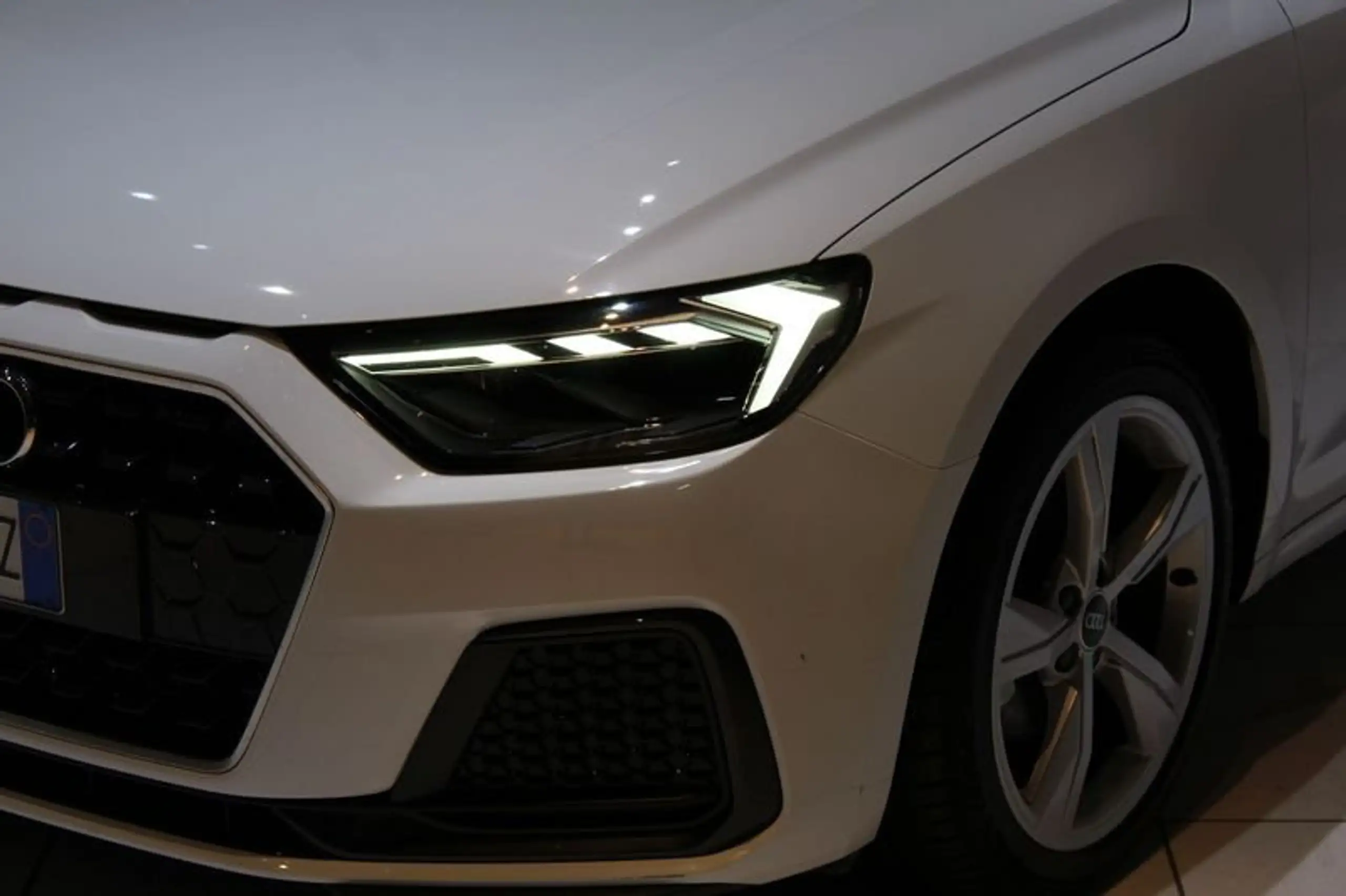 Audi - A1