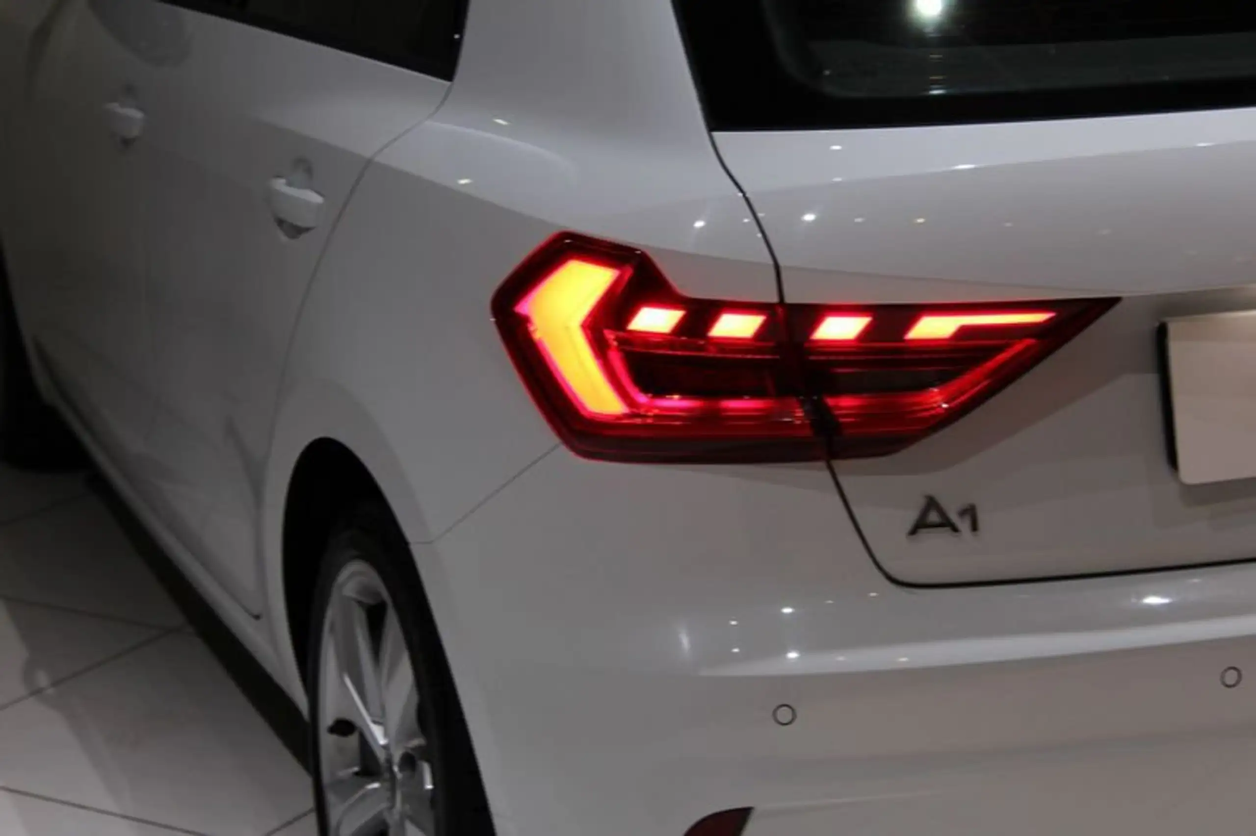 Audi - A1