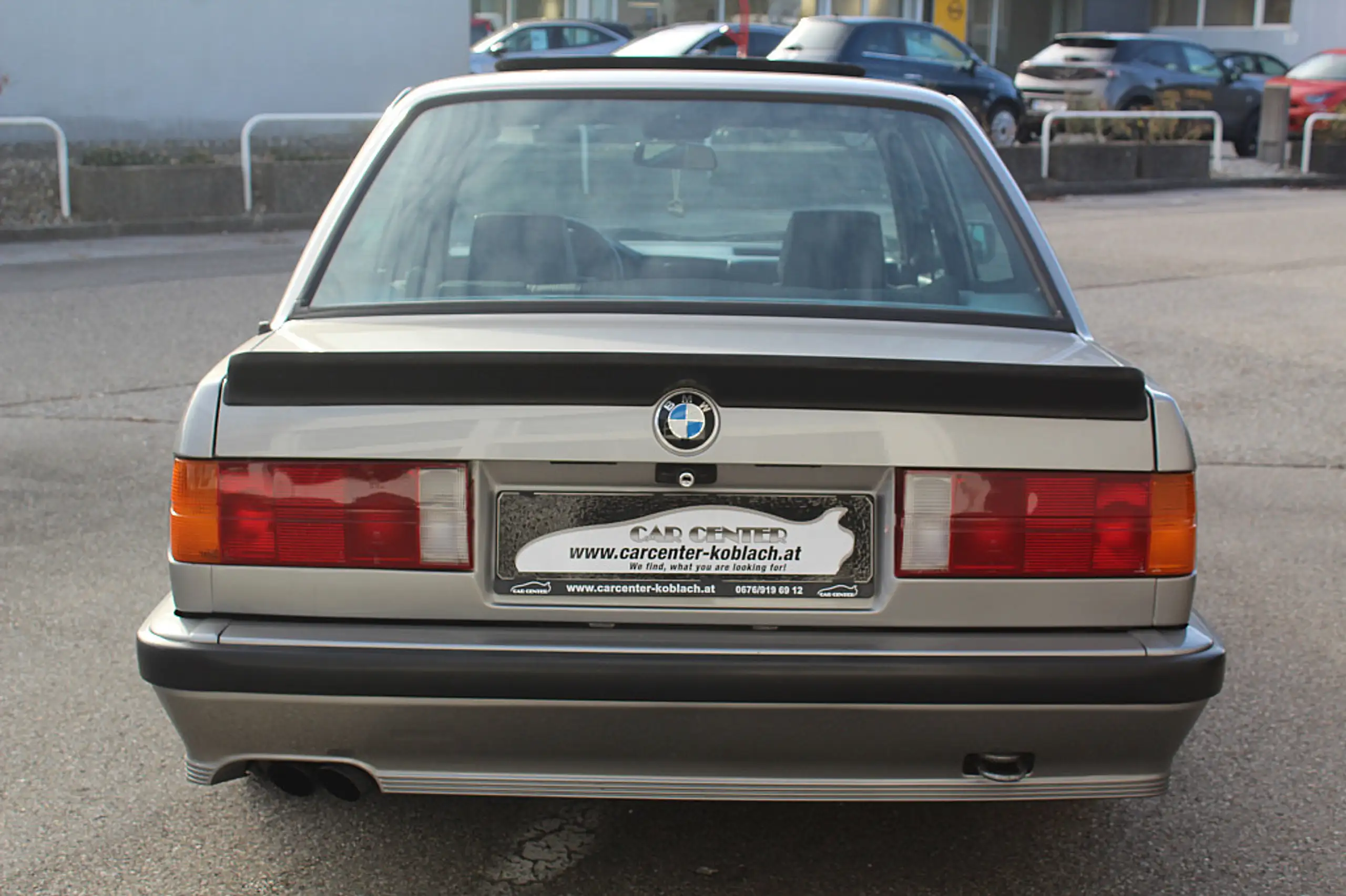 BMW - 325