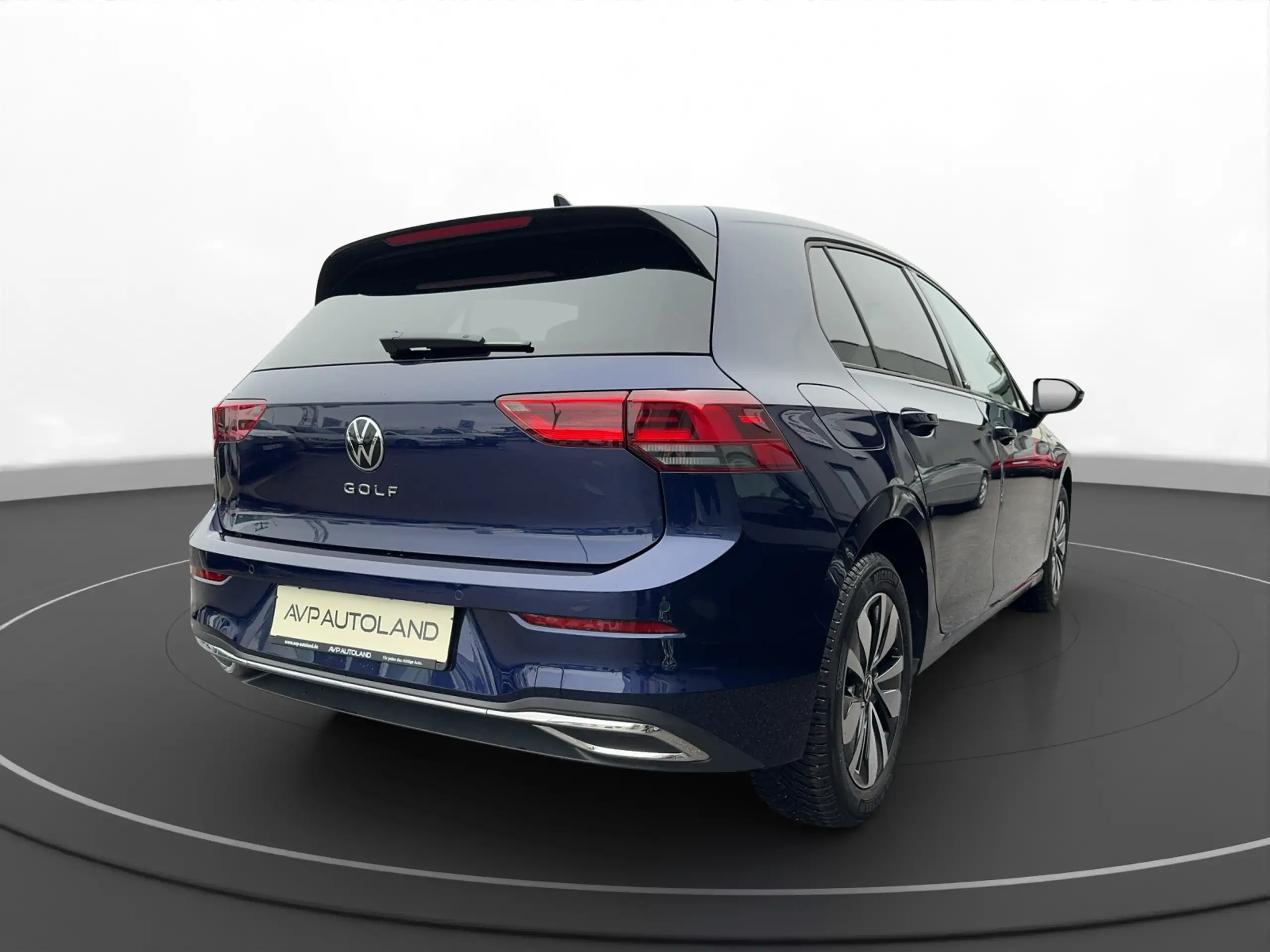 Volkswagen - Golf