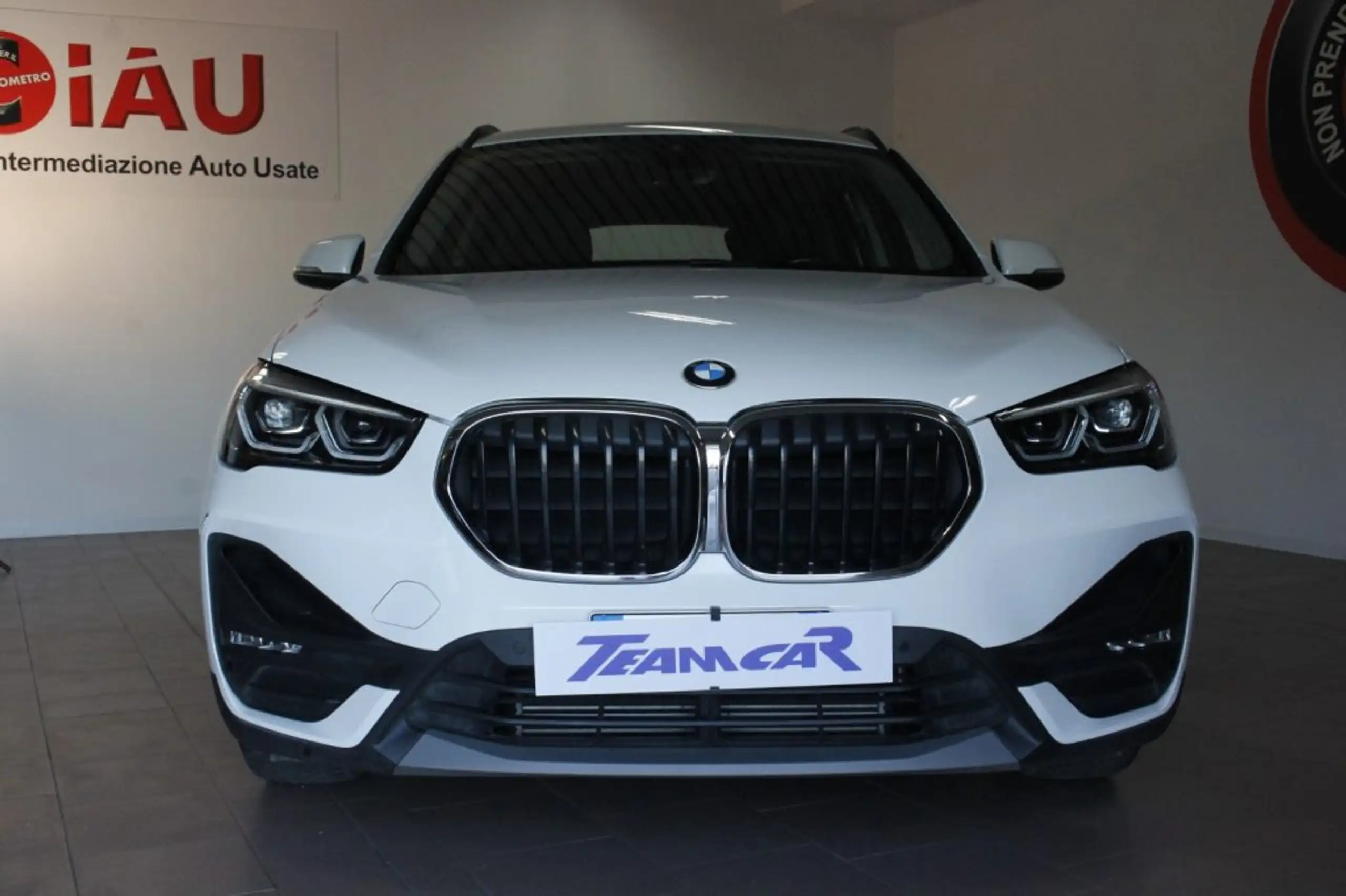 BMW - X1